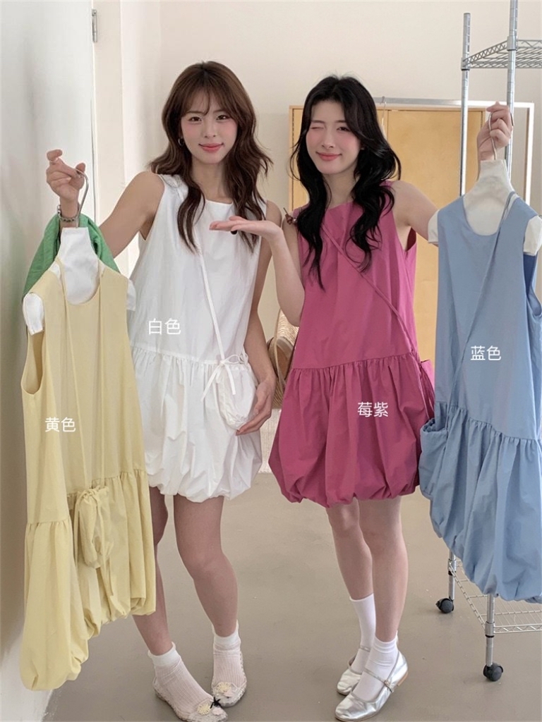 Agnes Puffy Dress free small crossbody bag 韩系减龄甜美背心花苞连衣裙配送🎁同色包包 ( 3 colours )