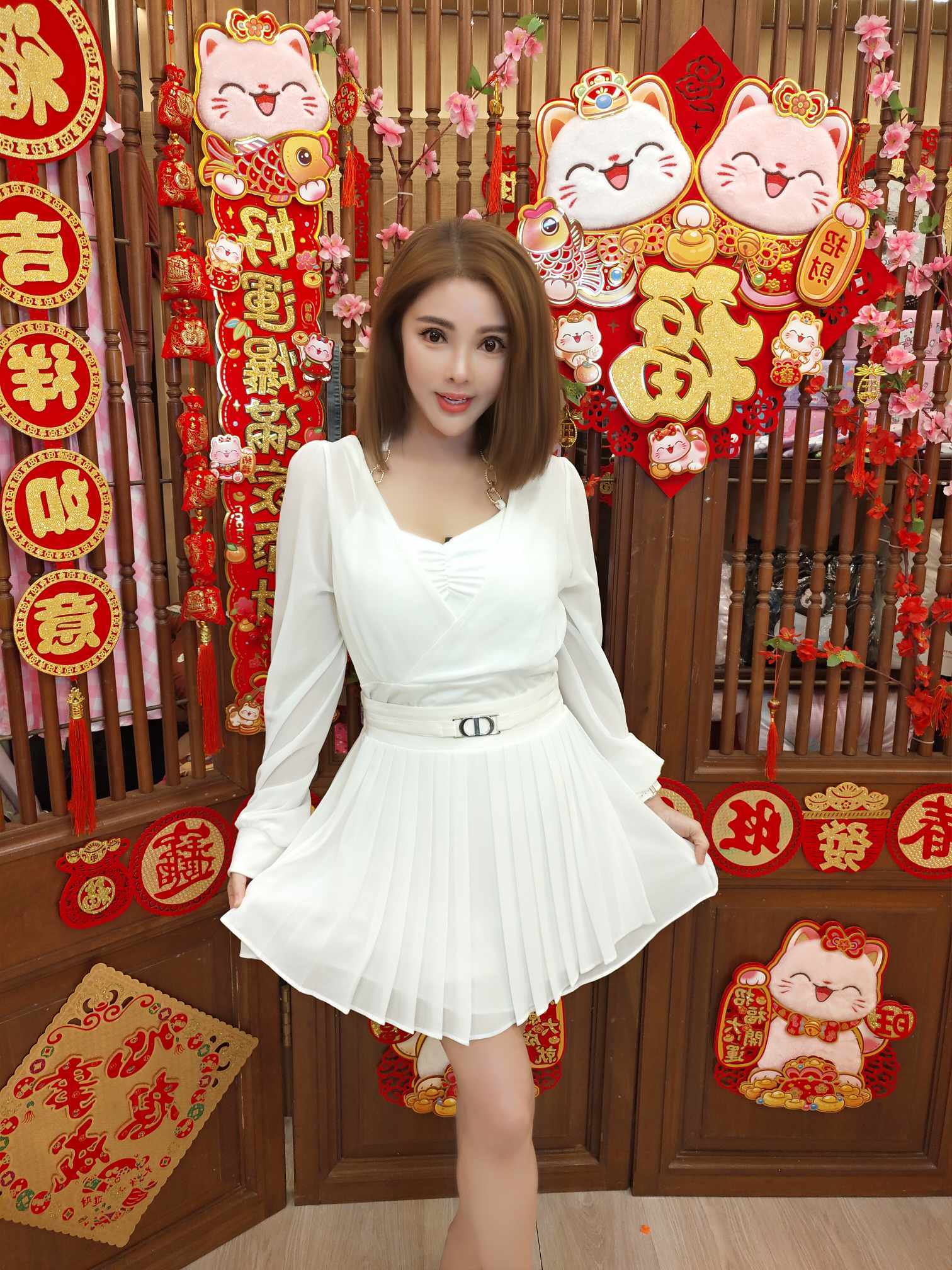 TW#5926 百褶拼金属配件设计裤裙