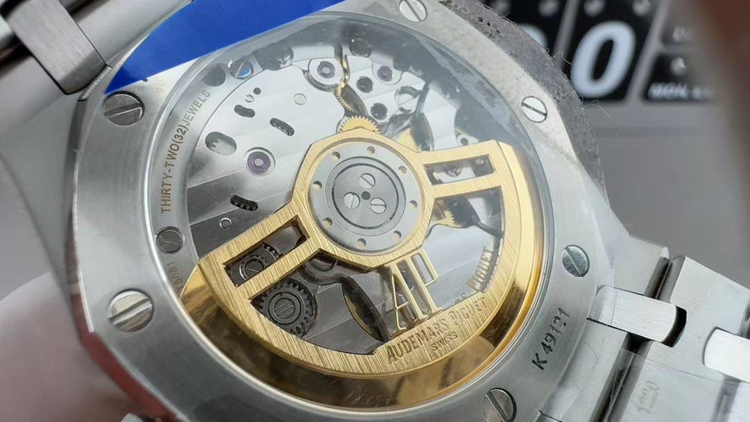 🚀爱彼AP67651 间玫金白盘/33mm/石英2713机💯