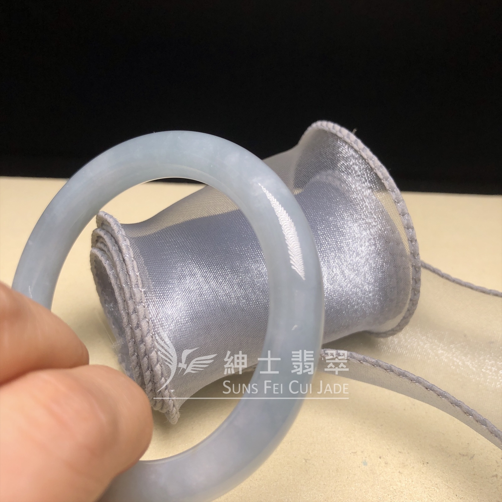 會卡白雲天圓鐲52.9mm  C06234