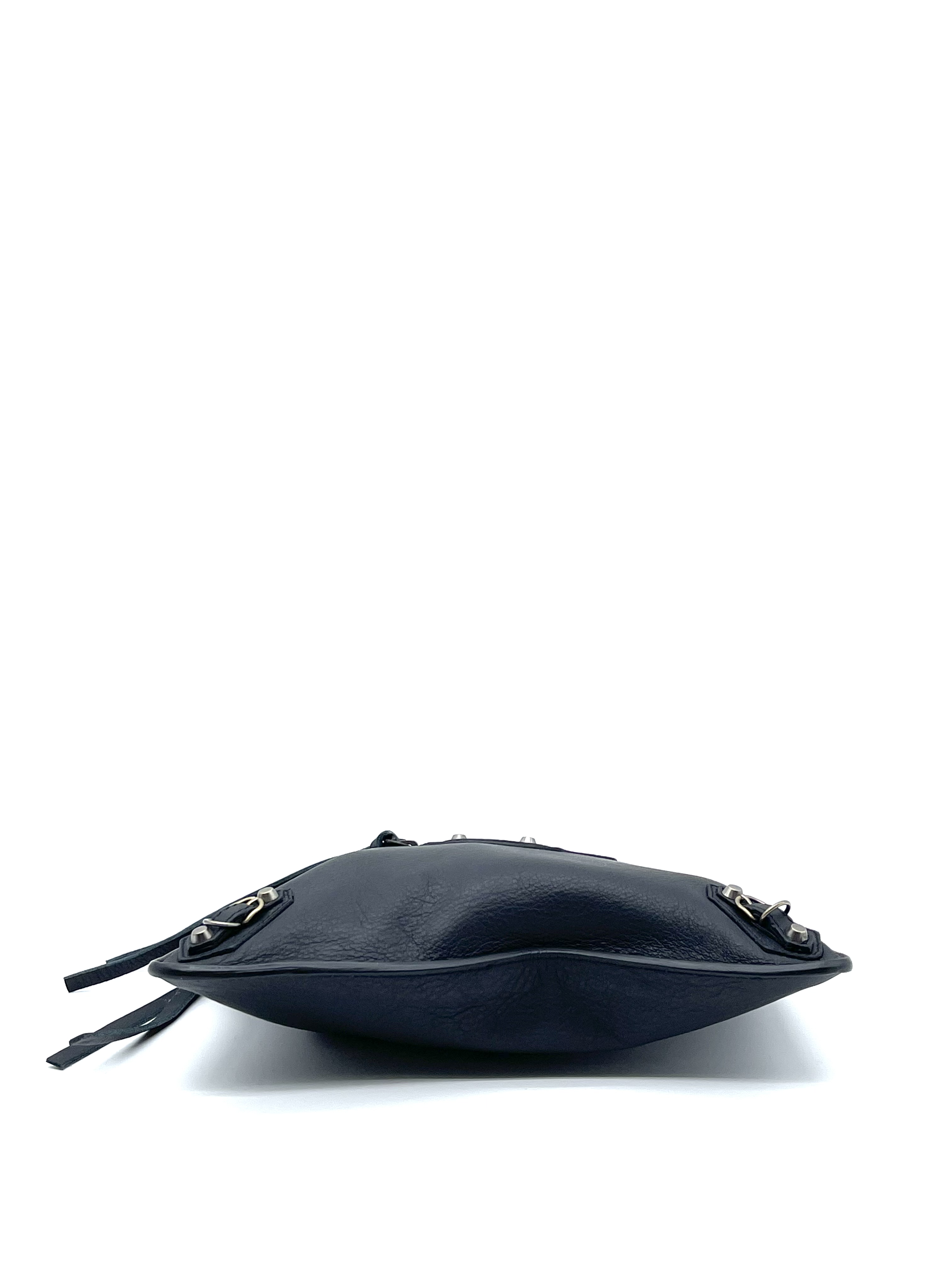 Pre-owned Balenciaga Blue Leather City Clip Clutch Bag / Product Code: 26032405