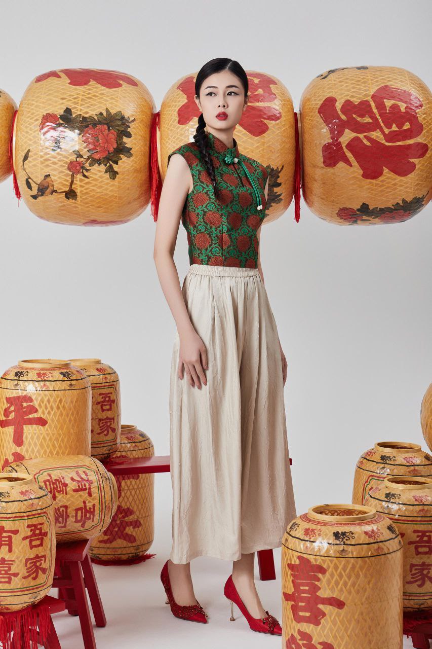 免烫塑胶头长裤 1600