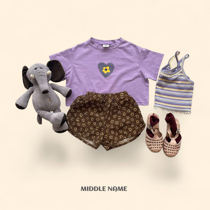 🇰🇷middle name tee