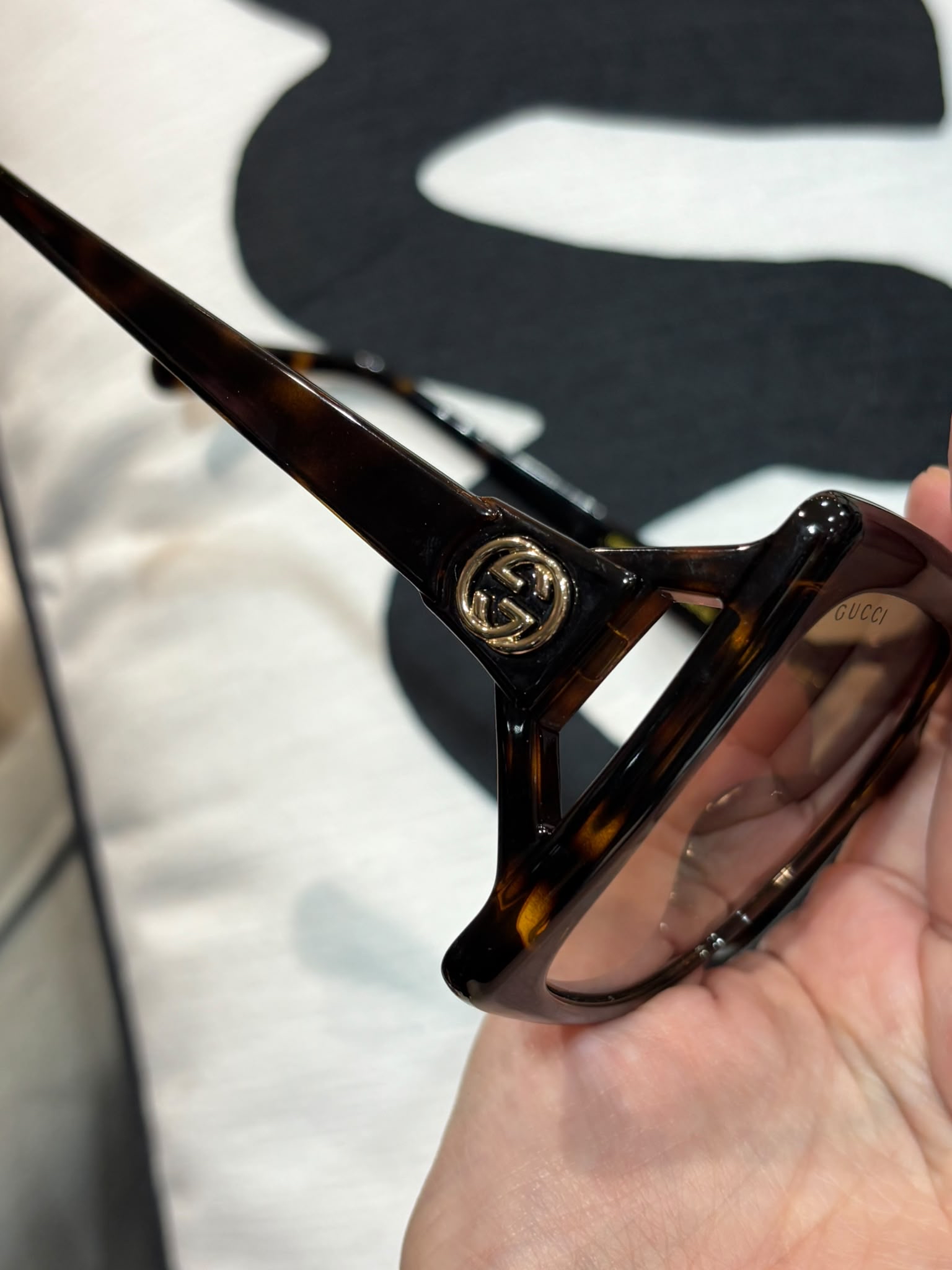 Gucci sunglasses 太陽眼鏡 100%Authentic, 95%New✅box