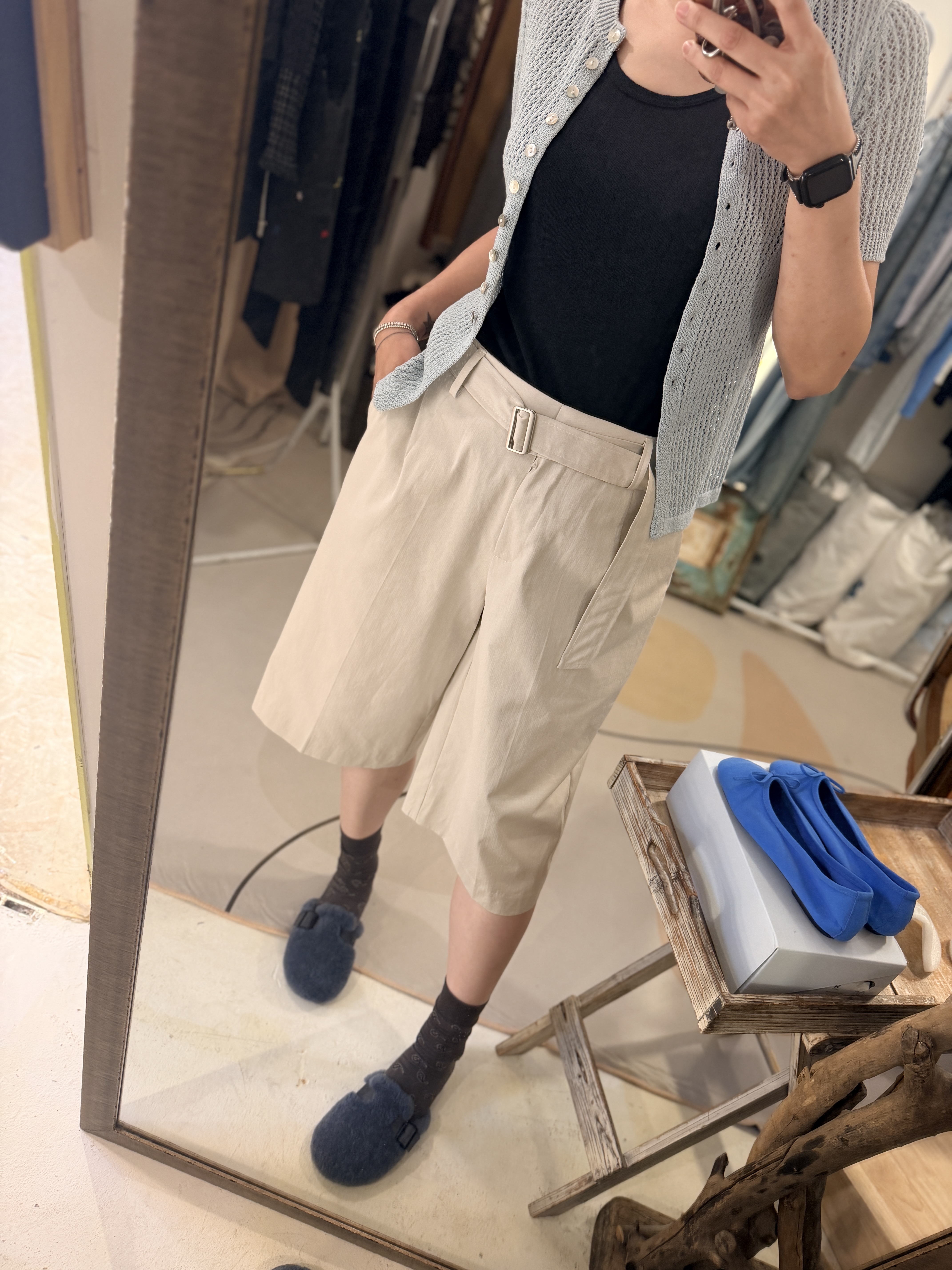 Shorts sleeve cardigan