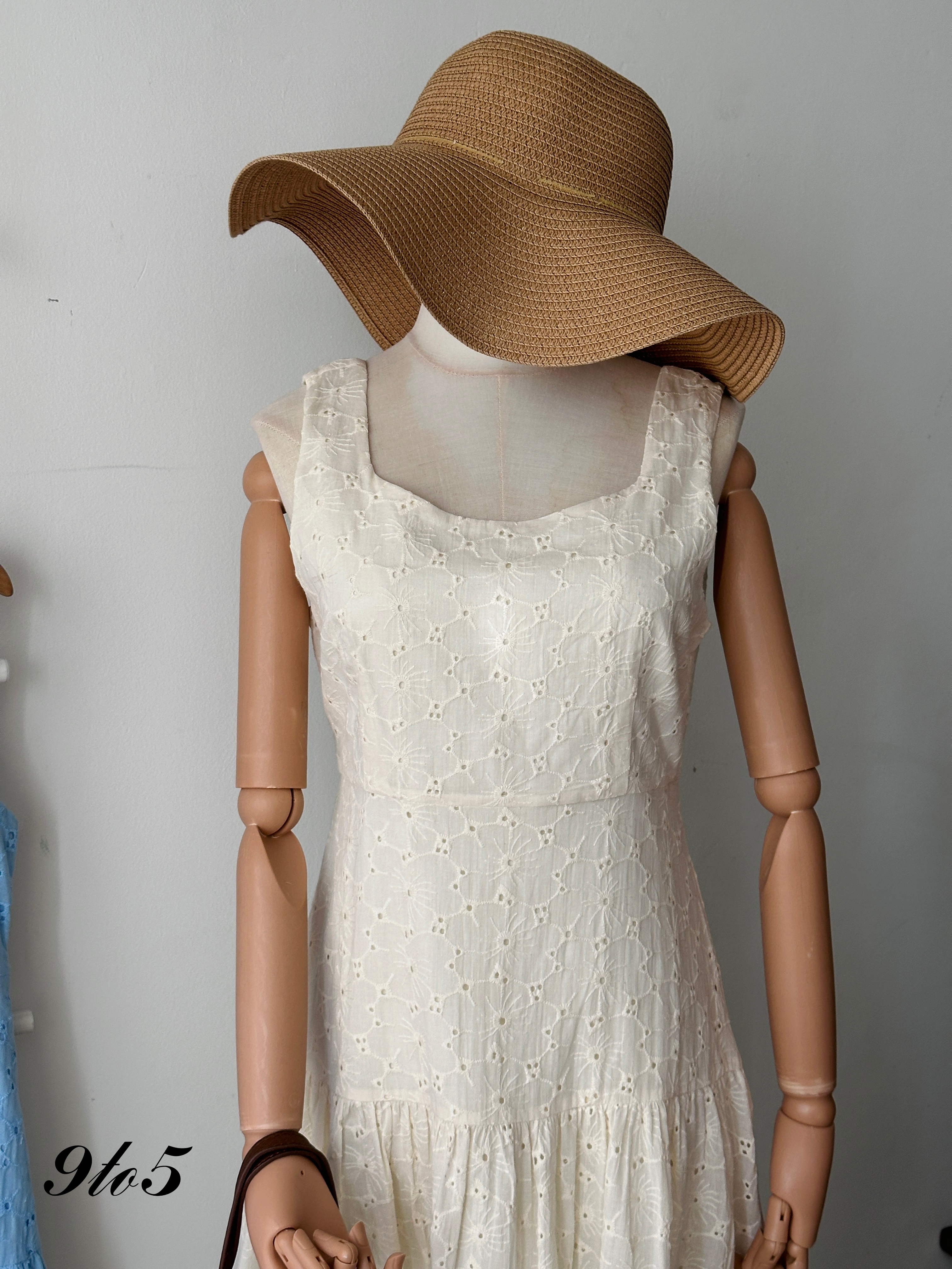 D2322 Sleeveless Layered Dress - 3 Colors