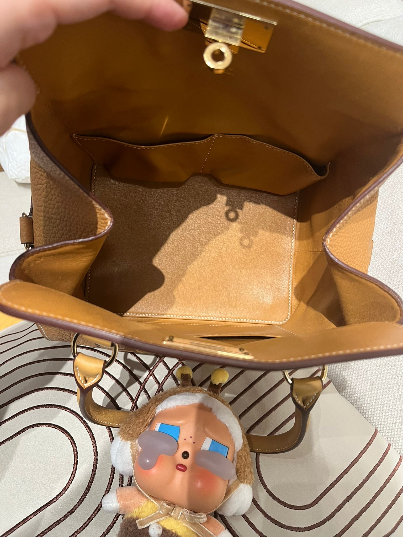 Hermes Toolbox 20 Stamp Y 芝麻色金扣 100%Authentic, 95%New ✅Dust bag ✅Box