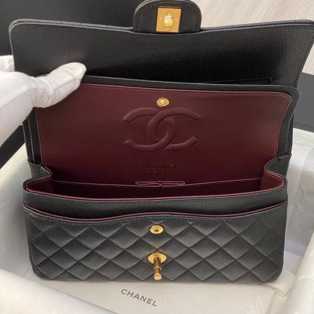 CF经典荔枝纹金扣25cm渠道货接单！❤️‍🩹 所有鉴定点都已过，还是个驴一样，渠道货，原厂五金原厂面料，组装货！随便对比市场任何一家都没问题，只对比钻柜，此款我们自己有买原版！我们一直坚持一个原则，无原版不开发，不是自己的货不卖！ 每个月会有一款小C上新！