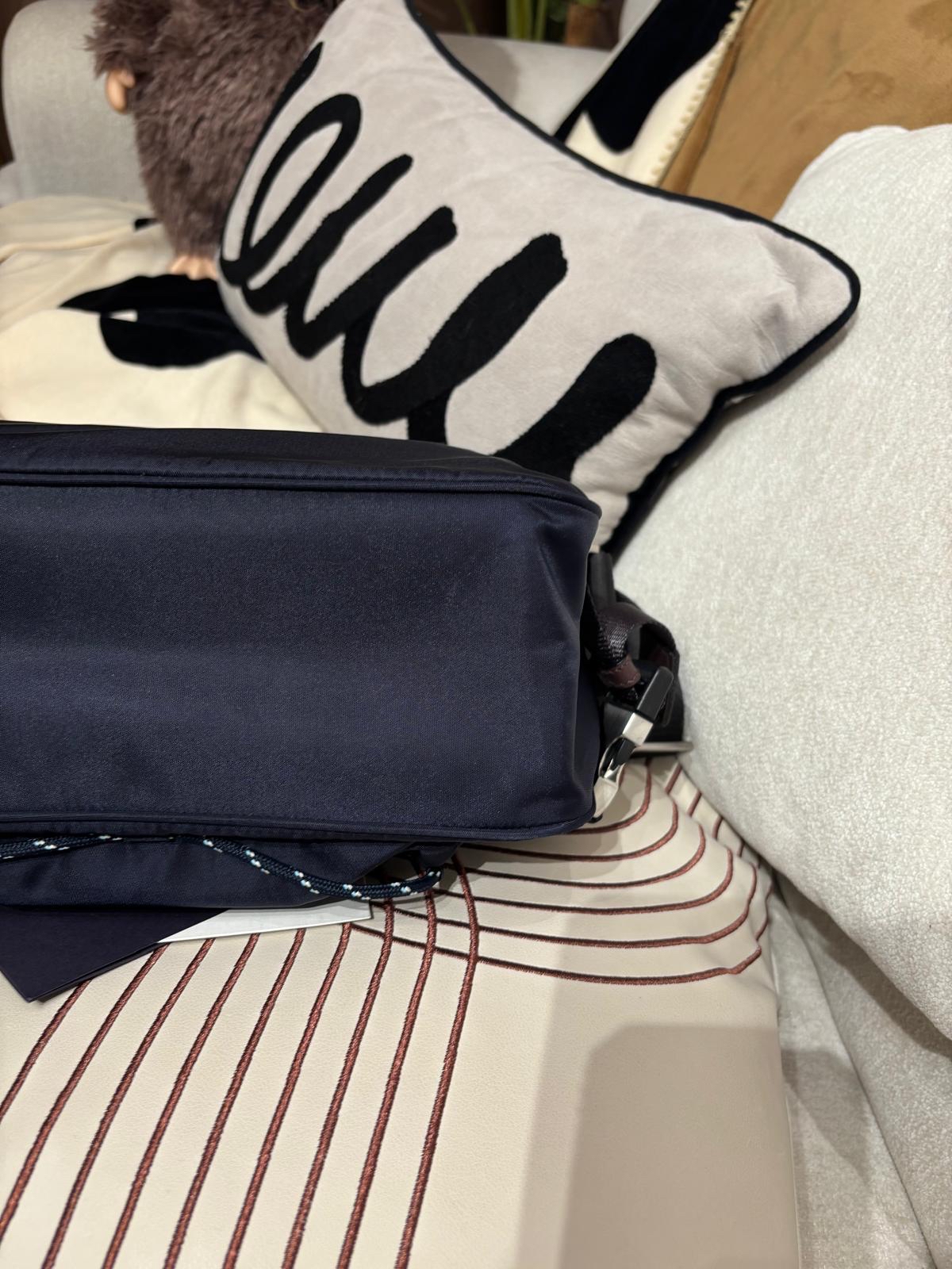 Prada Speedrock Re-Nylon shoulder bag 皮革肩背袋 100%Authentic, 98%New ✅nfc ✅certificate✅Dust bag