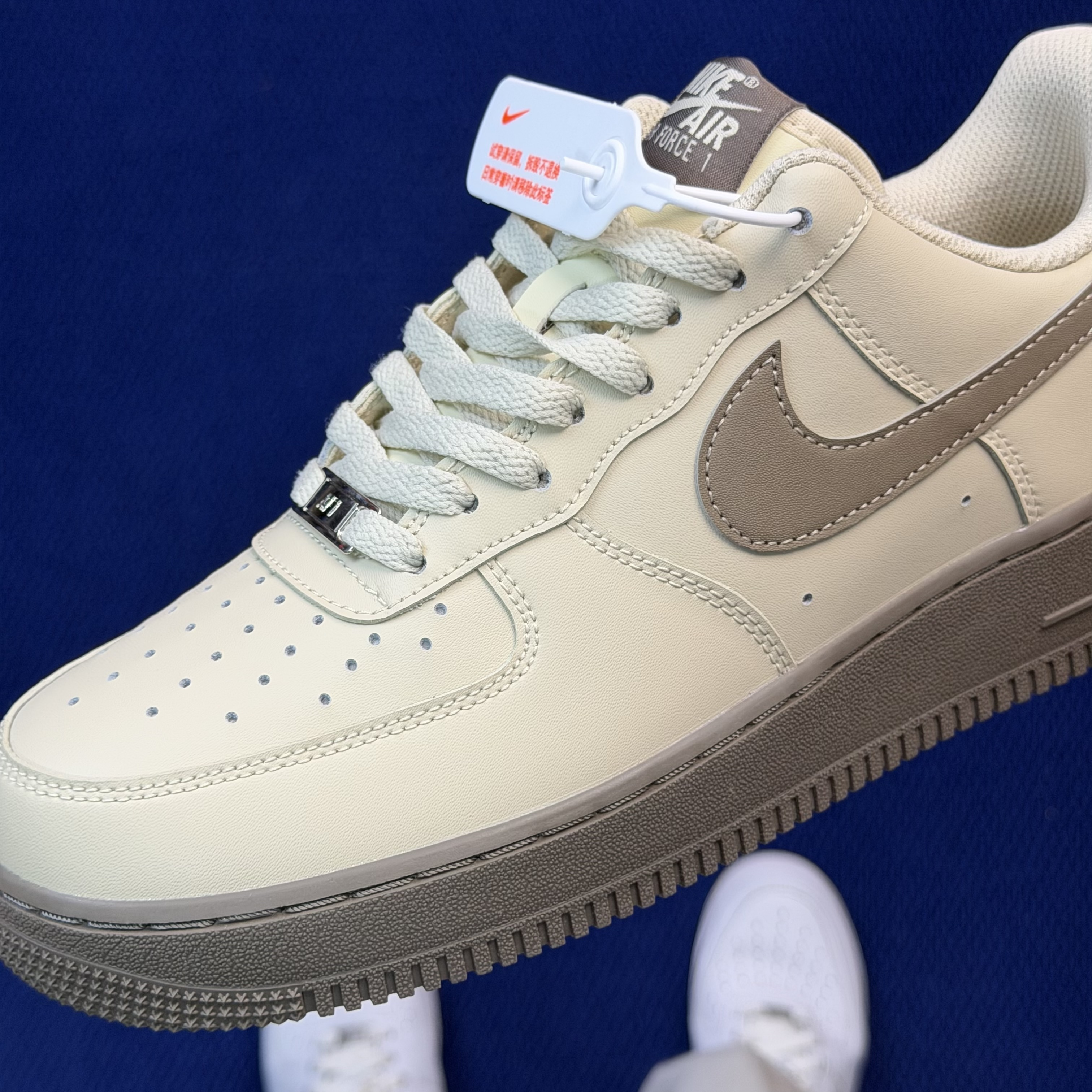 Nike Air Force 1 '07 FJ4146-201