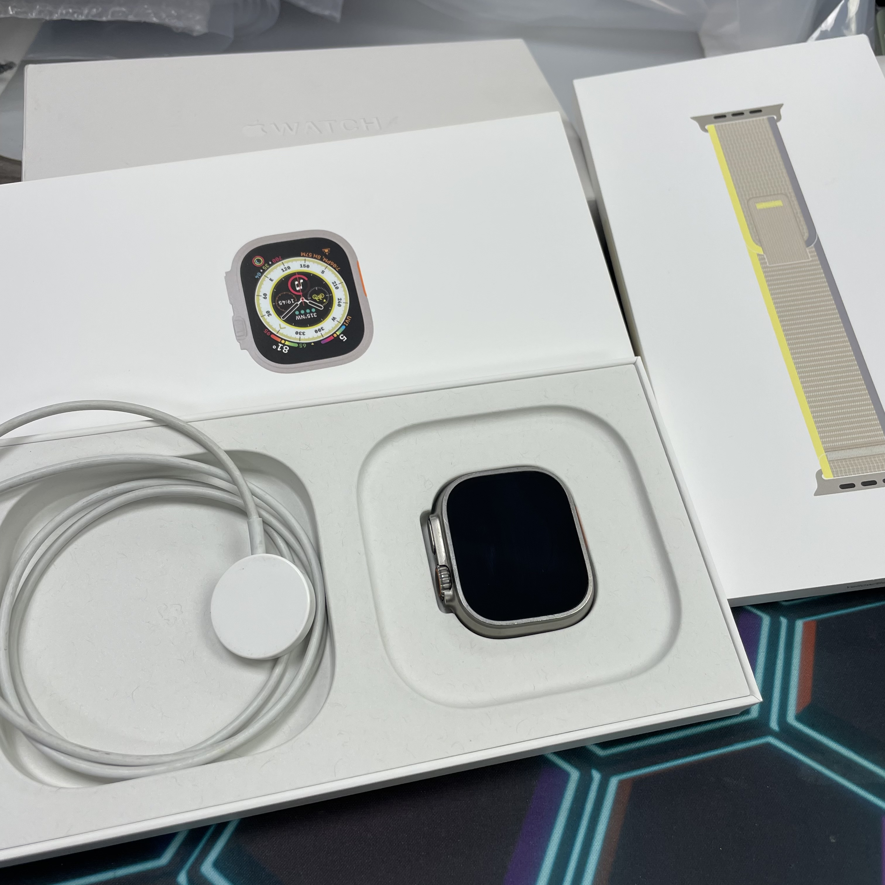 *8173 Apple Watch Ultra 1 勁靚機 49mm 原色 gray