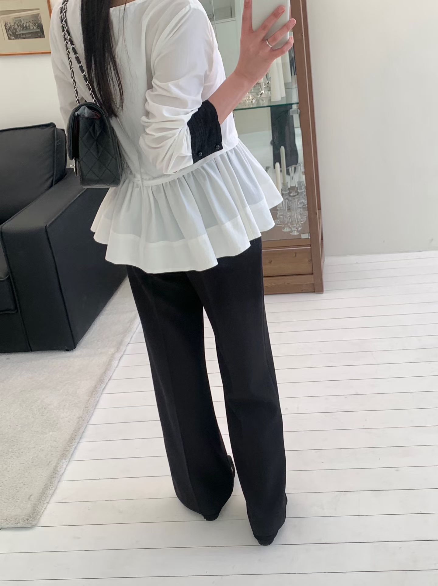 Feminine cuff contrast blouse