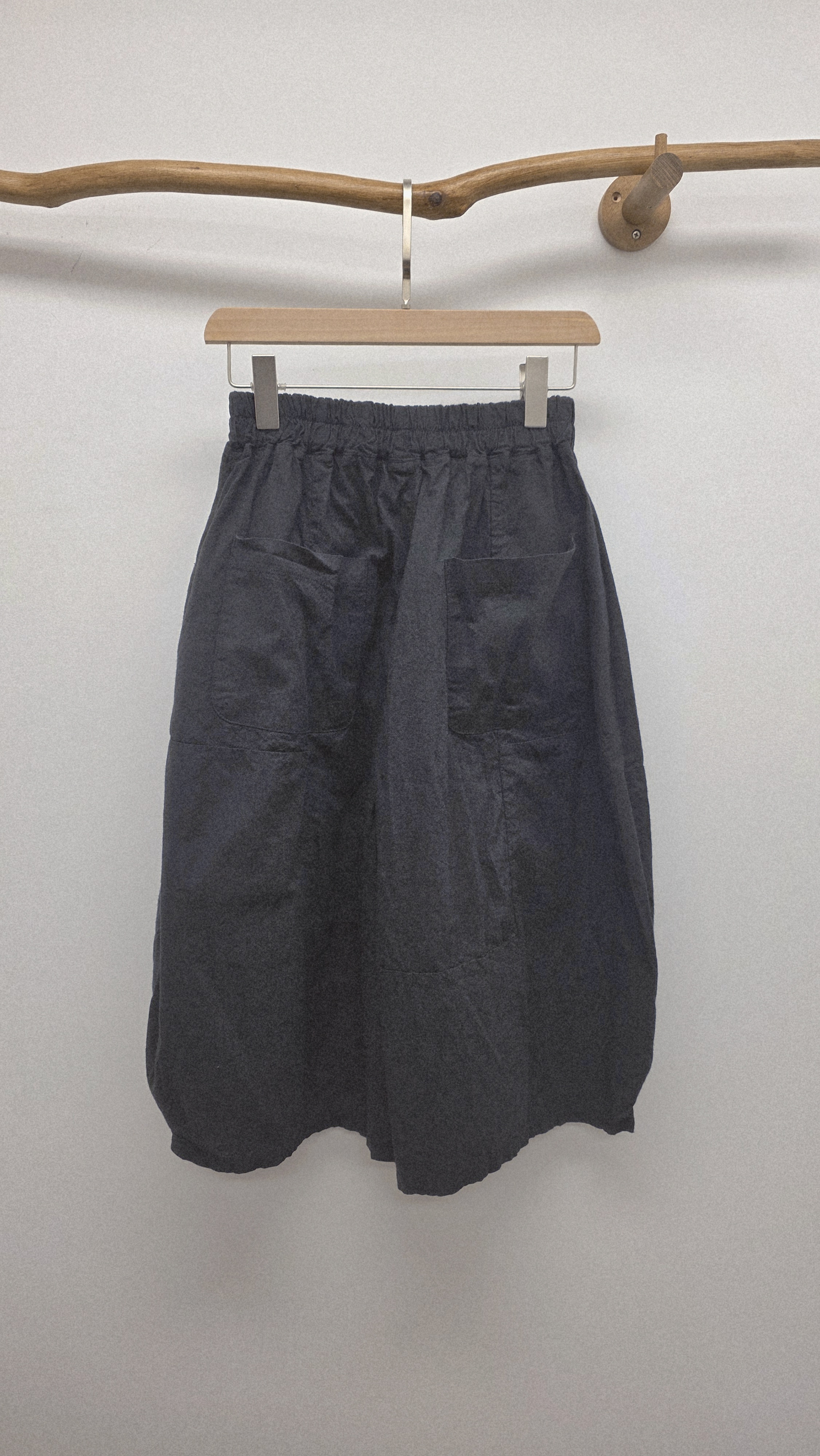 韓國黑拼暗車骨棉麻橡筋汽球短褲