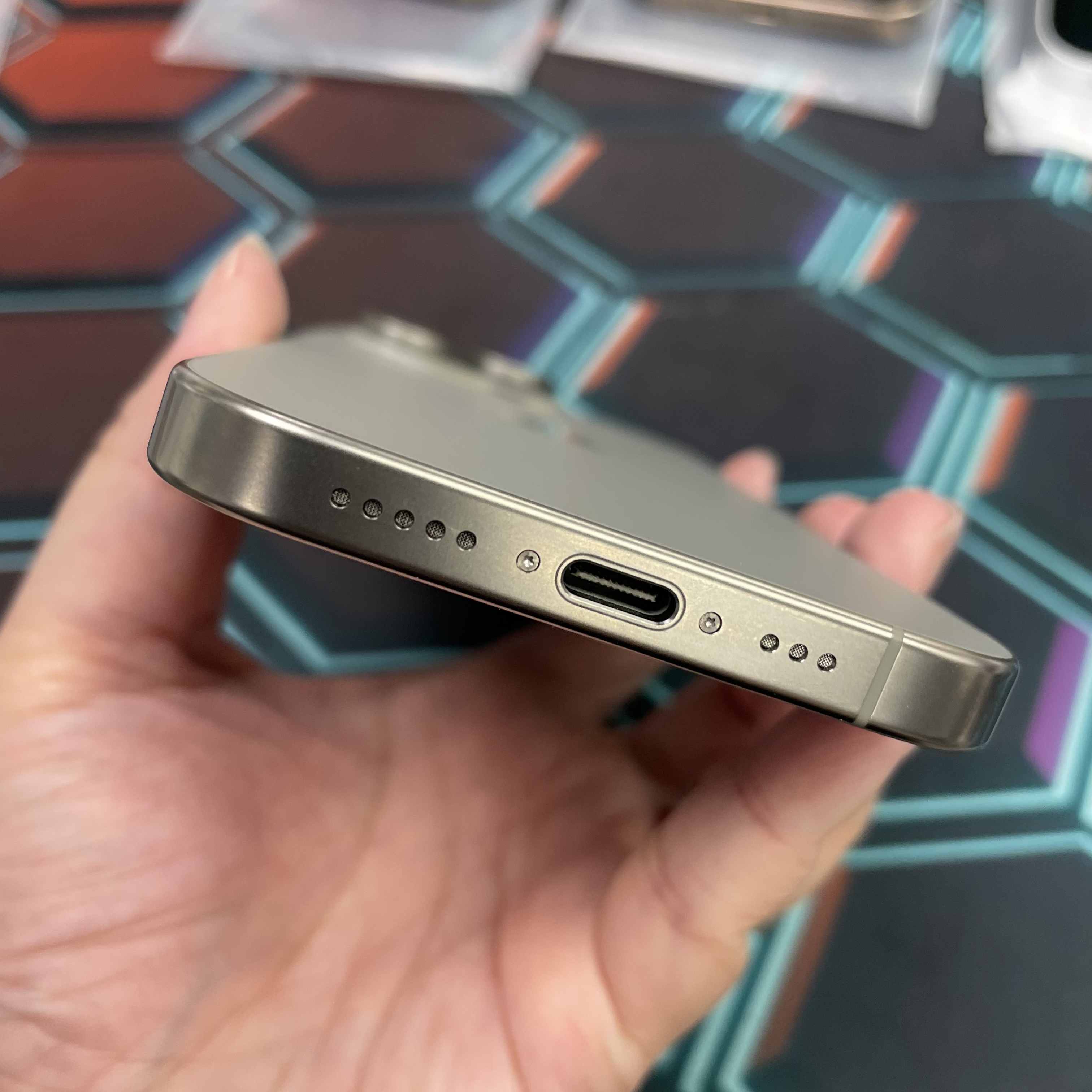 *8051 16 pro 完美機 256GB 電94 原色 gray