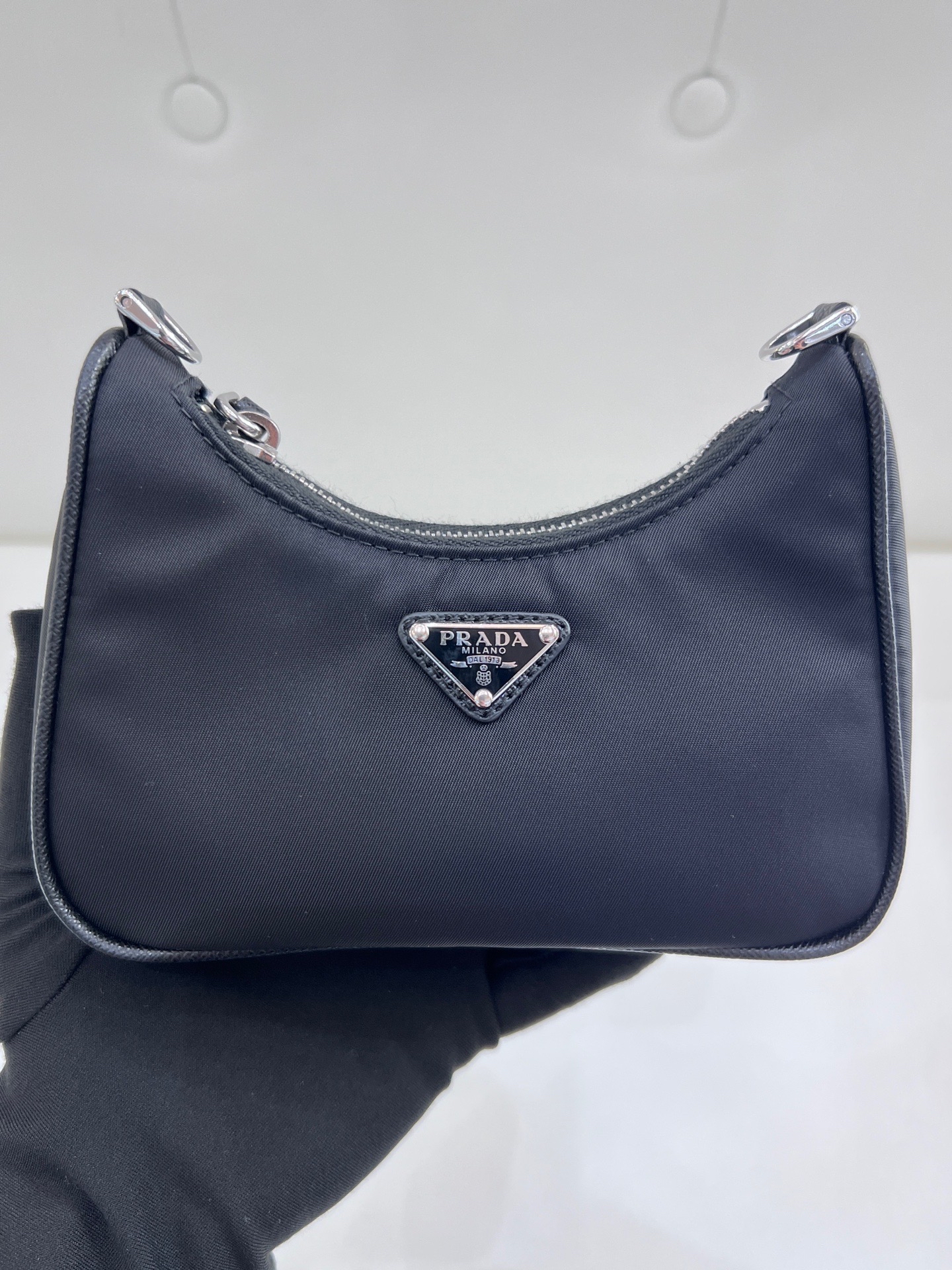 【預訂貨品】 Full set Prada黑色mini hobo