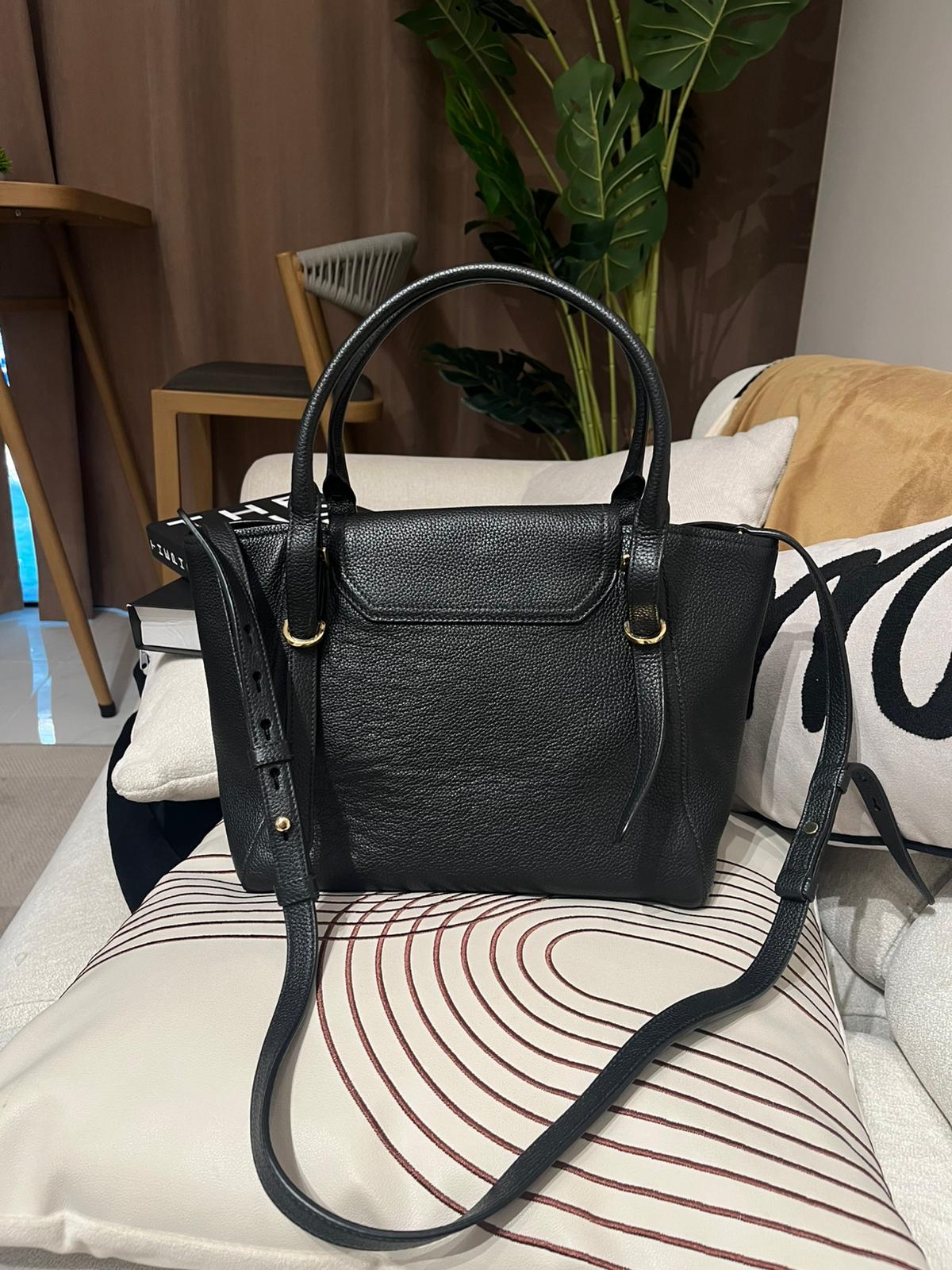 PRADA Calfskin 2 way bag so back 黑色小牛皮兩用袋  100%Authentic, 98%New ✅Dust bag