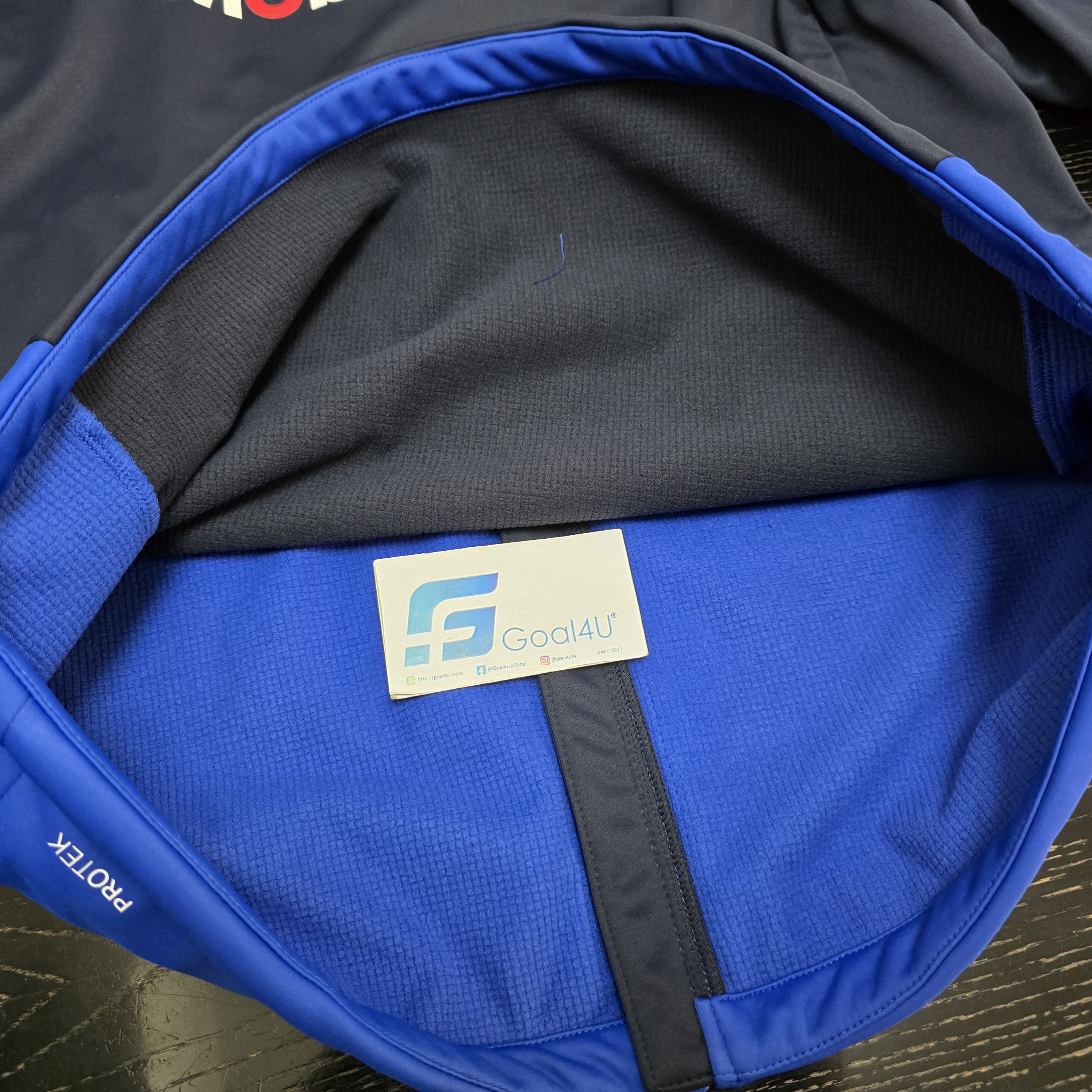 🔵🔴Castore F1 Red Bull Racing 紅牛車隊 2026 Team SoftShell 外套 TU14185