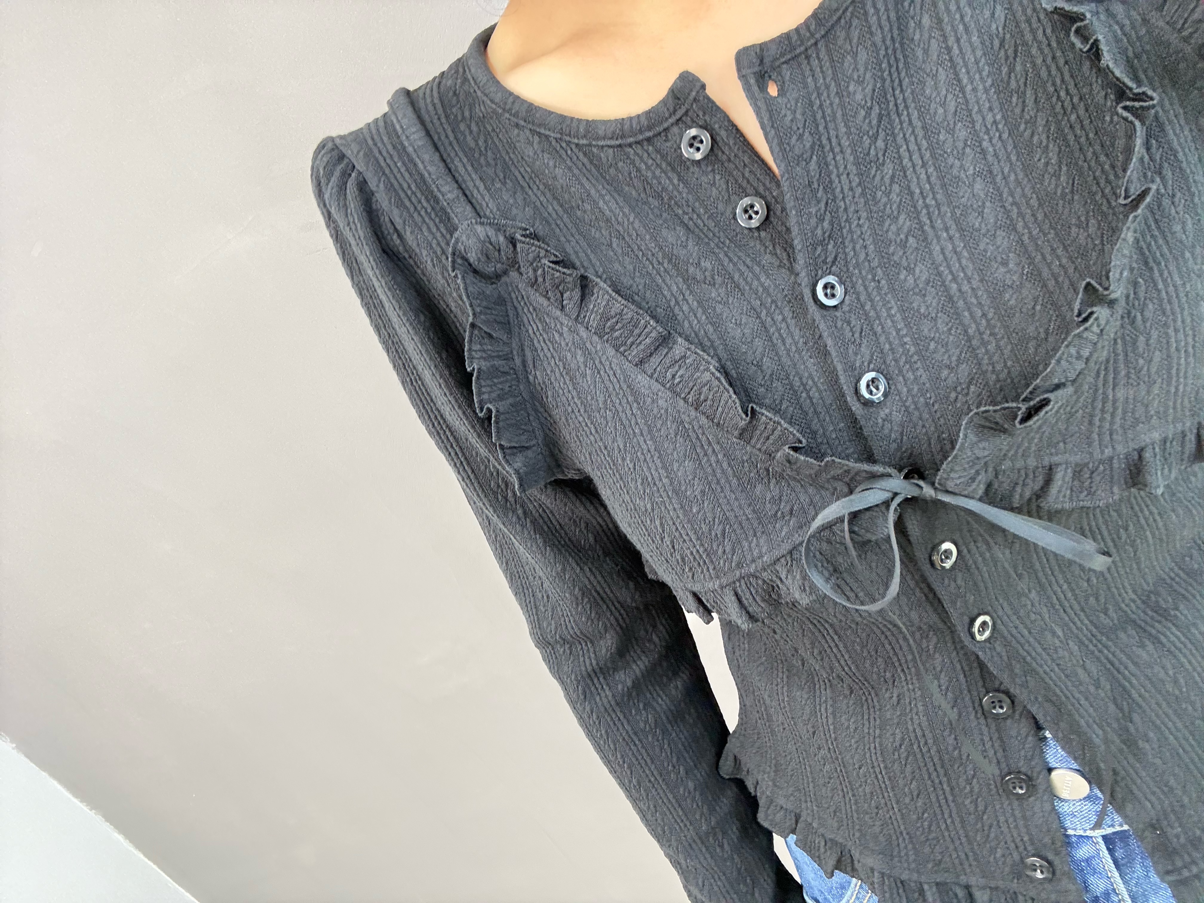 J07 女神ruffle Top