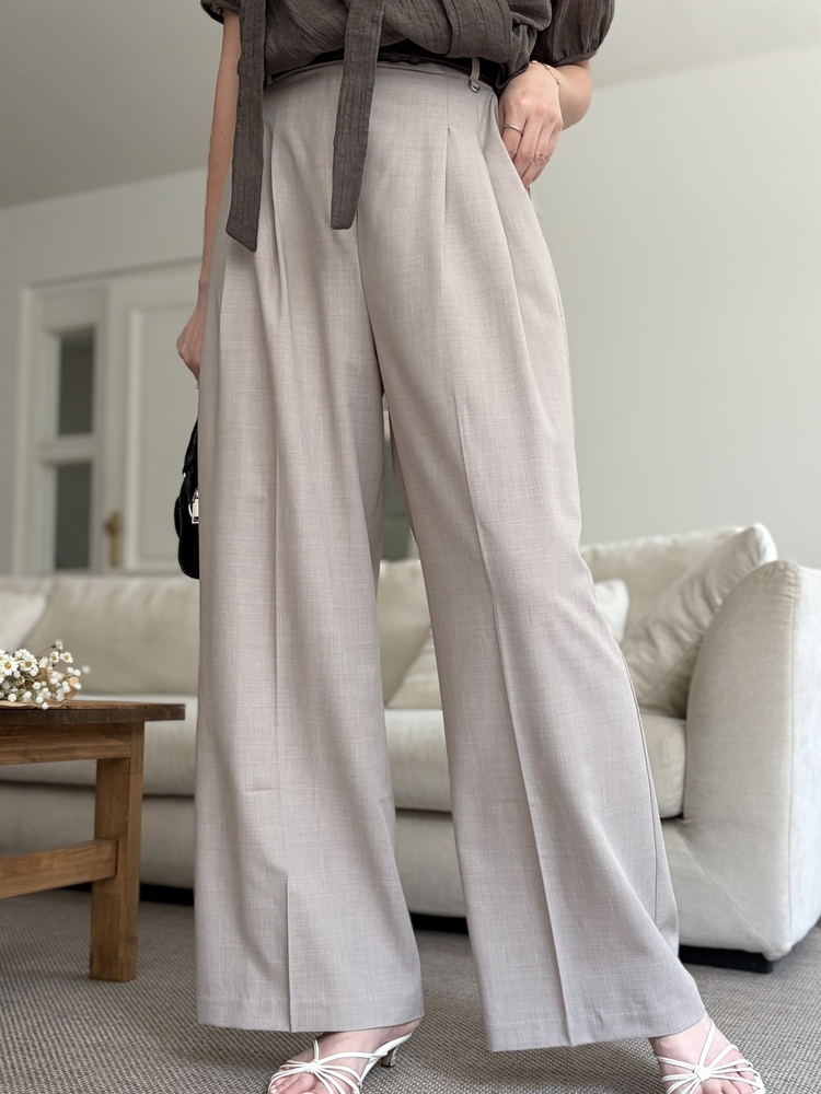 [極薄!] Strap Detail Pleated Pants (Oatmeal)