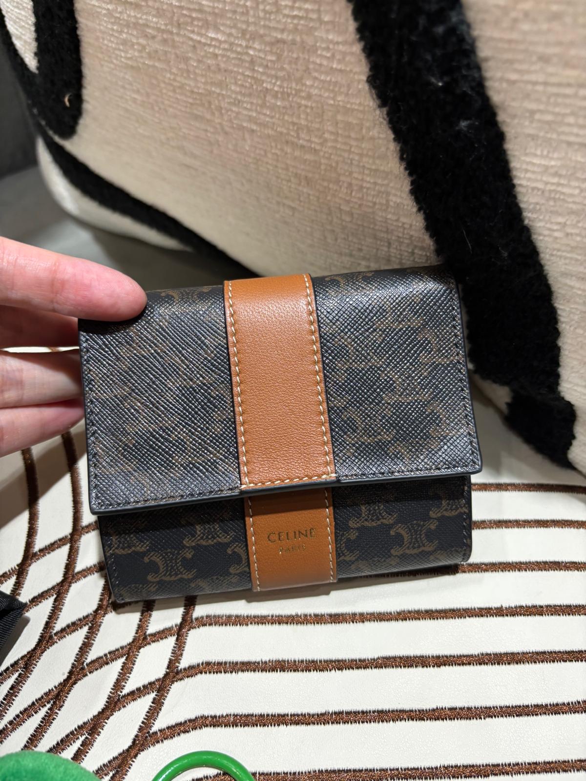 未使用品 Celine small triomphe canvas trifold wallet ,100%Authentic,   unused 未使用品✅dust bag  