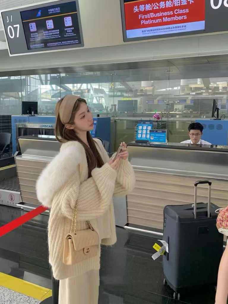 4202 毛衣 LONG SHIRT