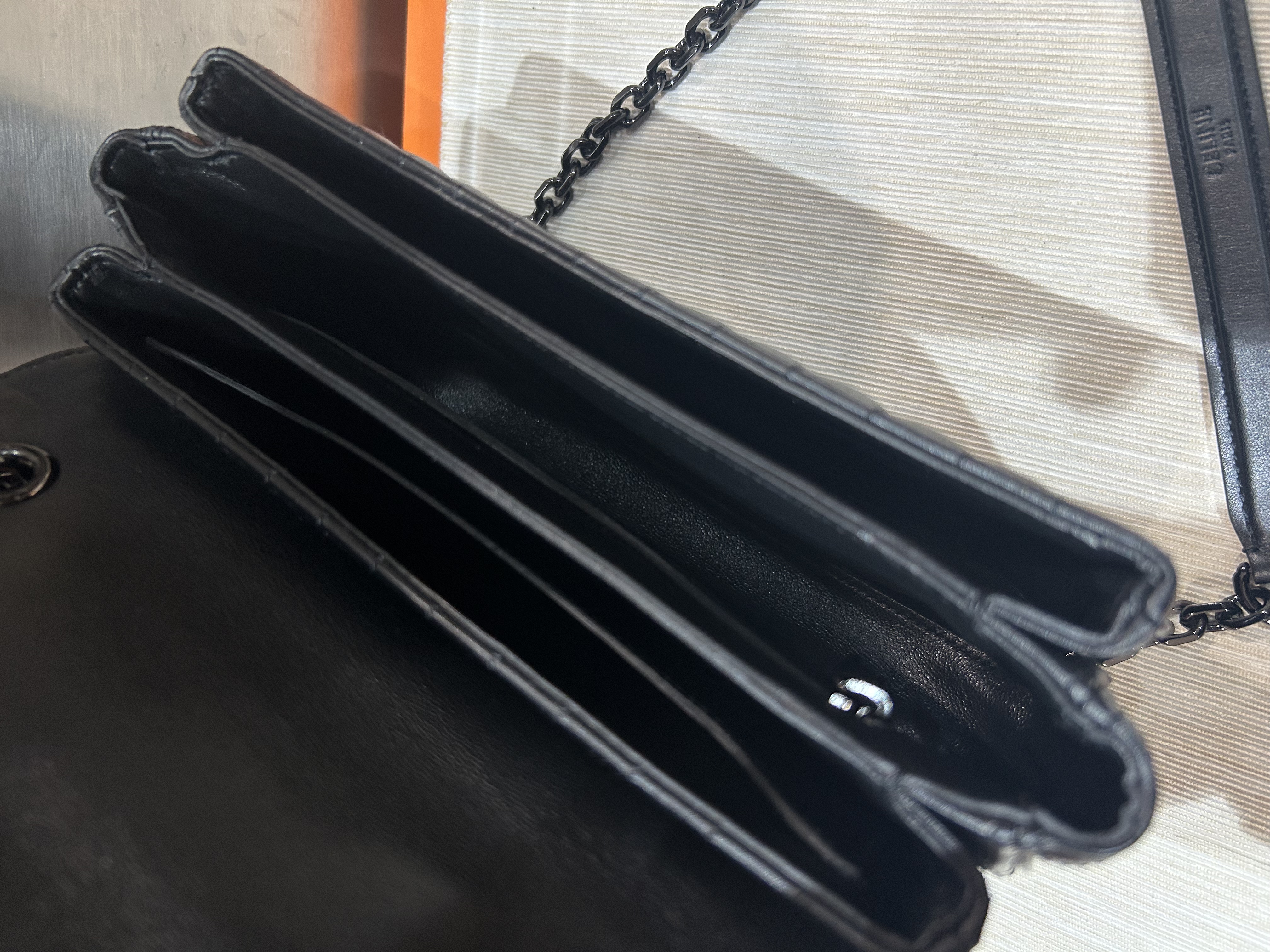 Celine So Black Calfskin Shoulder Bag 100%Authentic, 98%New ✅Dust bag