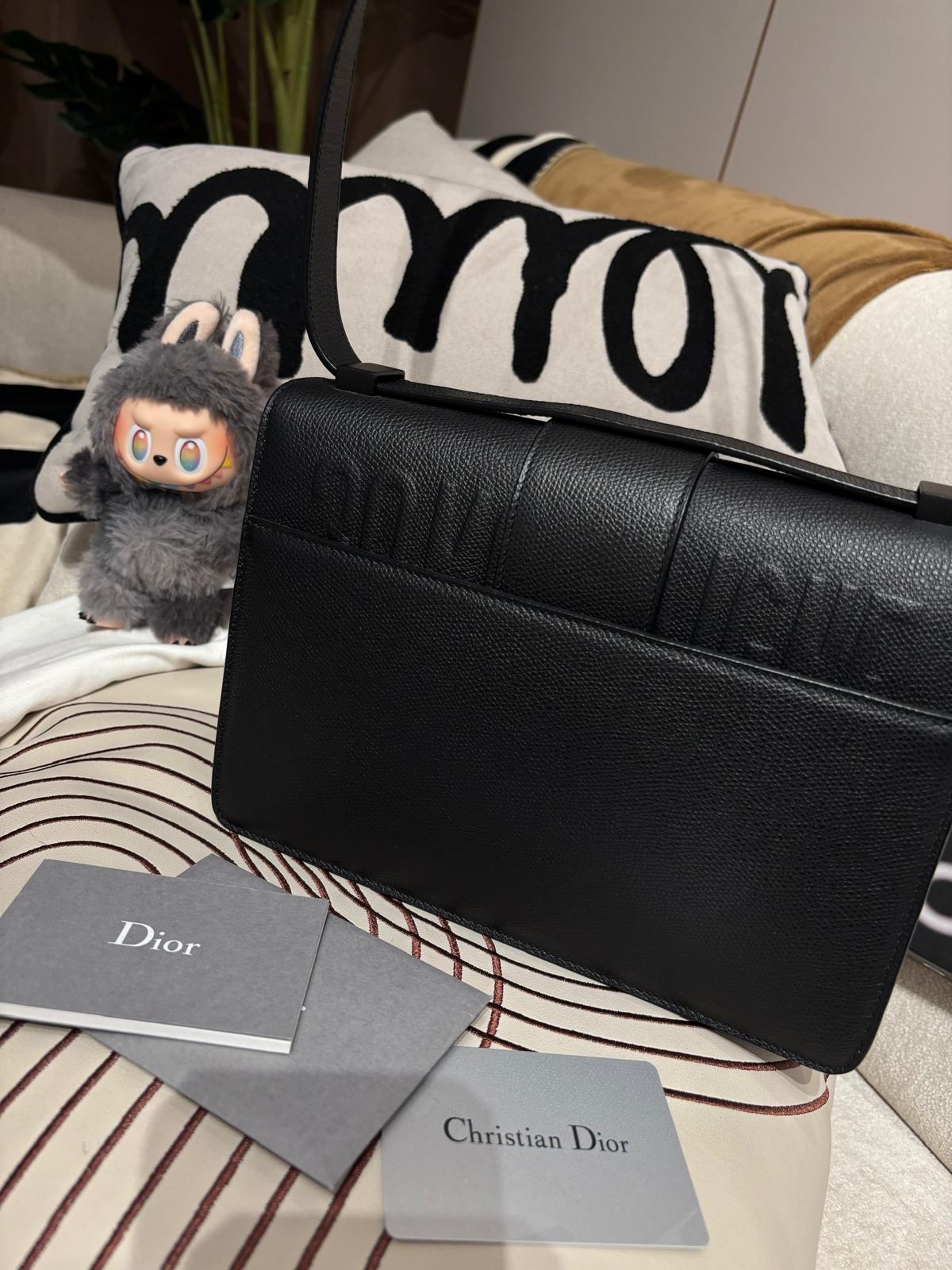 未使用品 Dior 30 Montaigne so black 粒面牛皮 100%Authentic ,未使用品  ✅ certificate ✅塵袋✅BOX