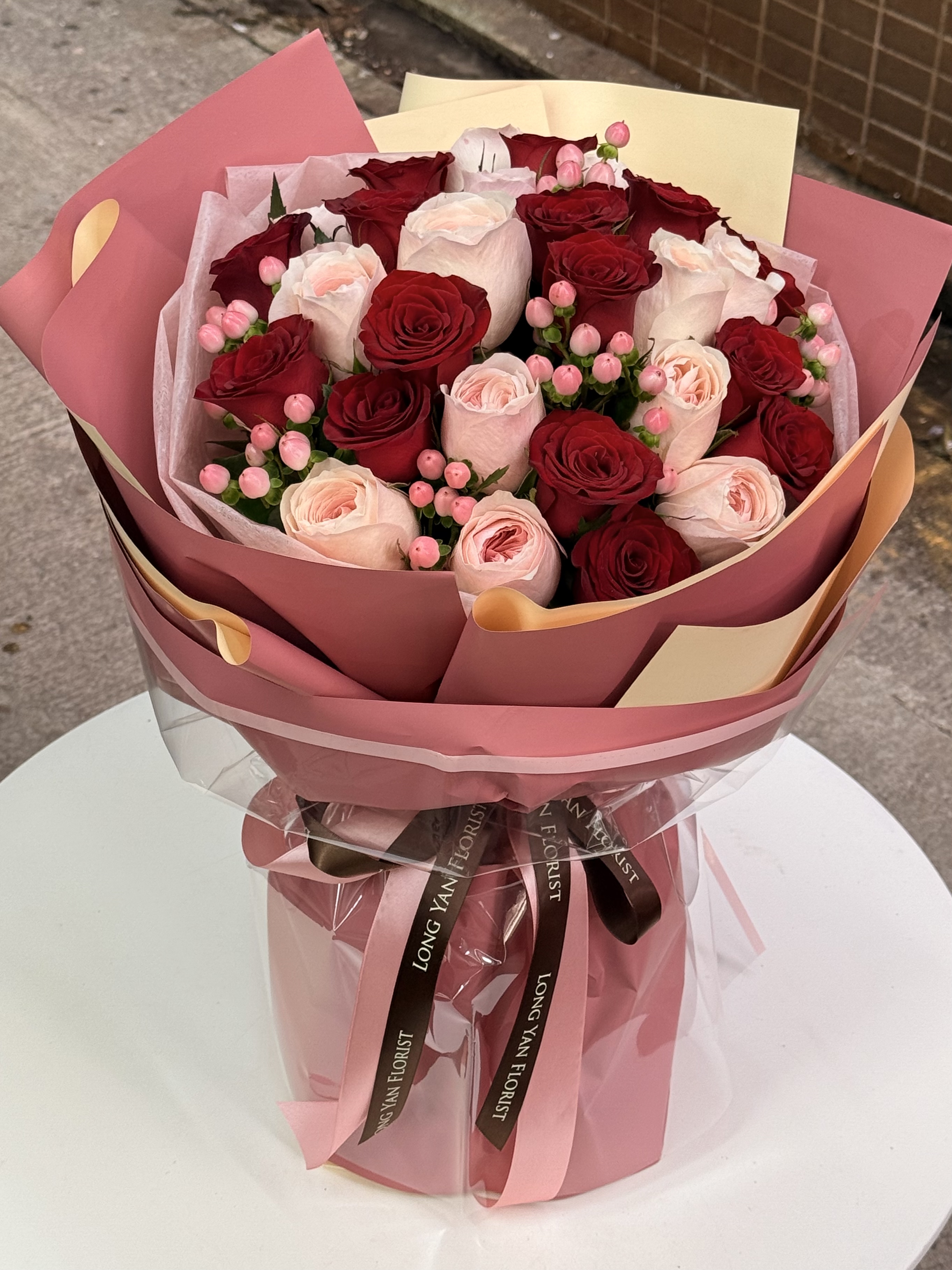 Loyal忠誠的愛-28枝（紅粉女神）