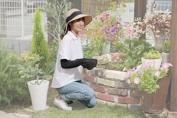 現貨🌸日本直送 |日本抗UV |接觸冷感 |防曬袖/蓬鬆臂套（黑色）