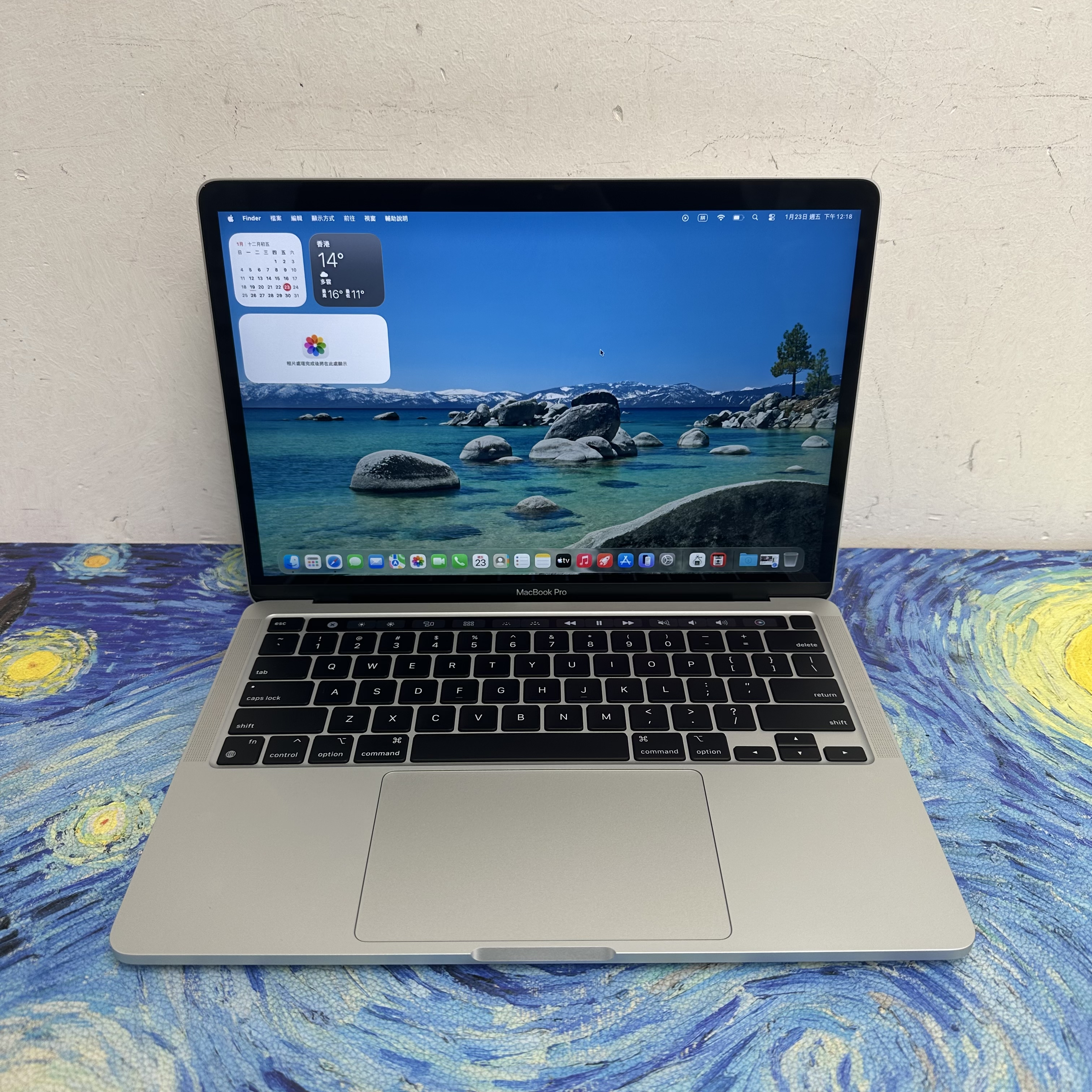 #5612 Apple MacBook Pro 2021/APPLE Retina/M1 CPU/8GB Ram/512GB SSD/Touch ID/13.3吋Mon/銀色/ Gaming Laptop / Notebook/Movie / Netflix / Office / Work 
