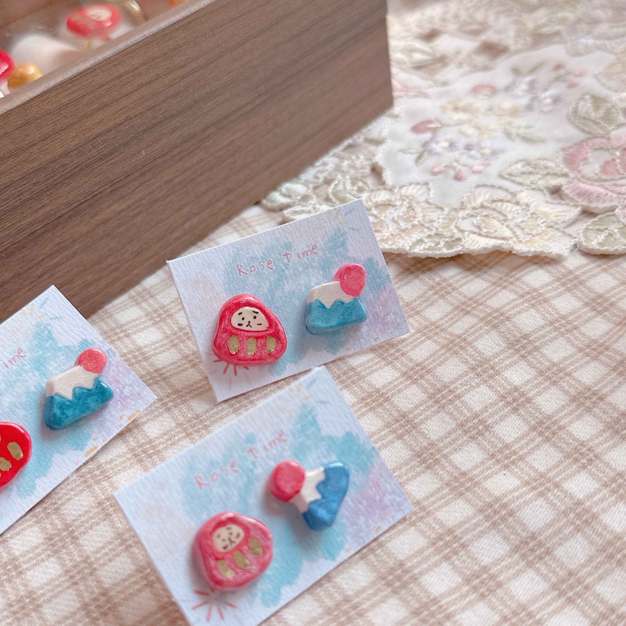 手繪 不規則達摩富士山耳釘