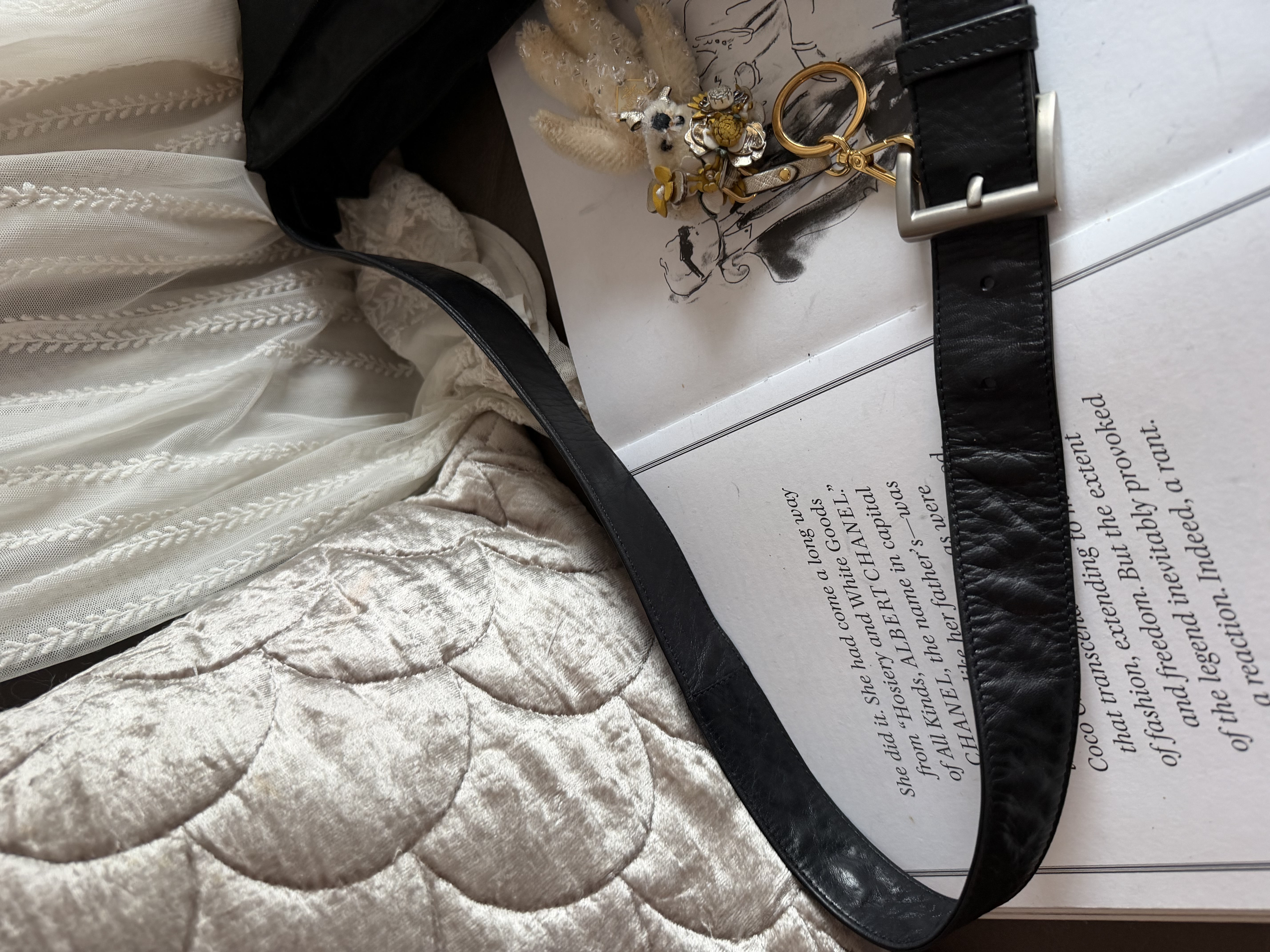 prada黑色 re nylon black leather bag 