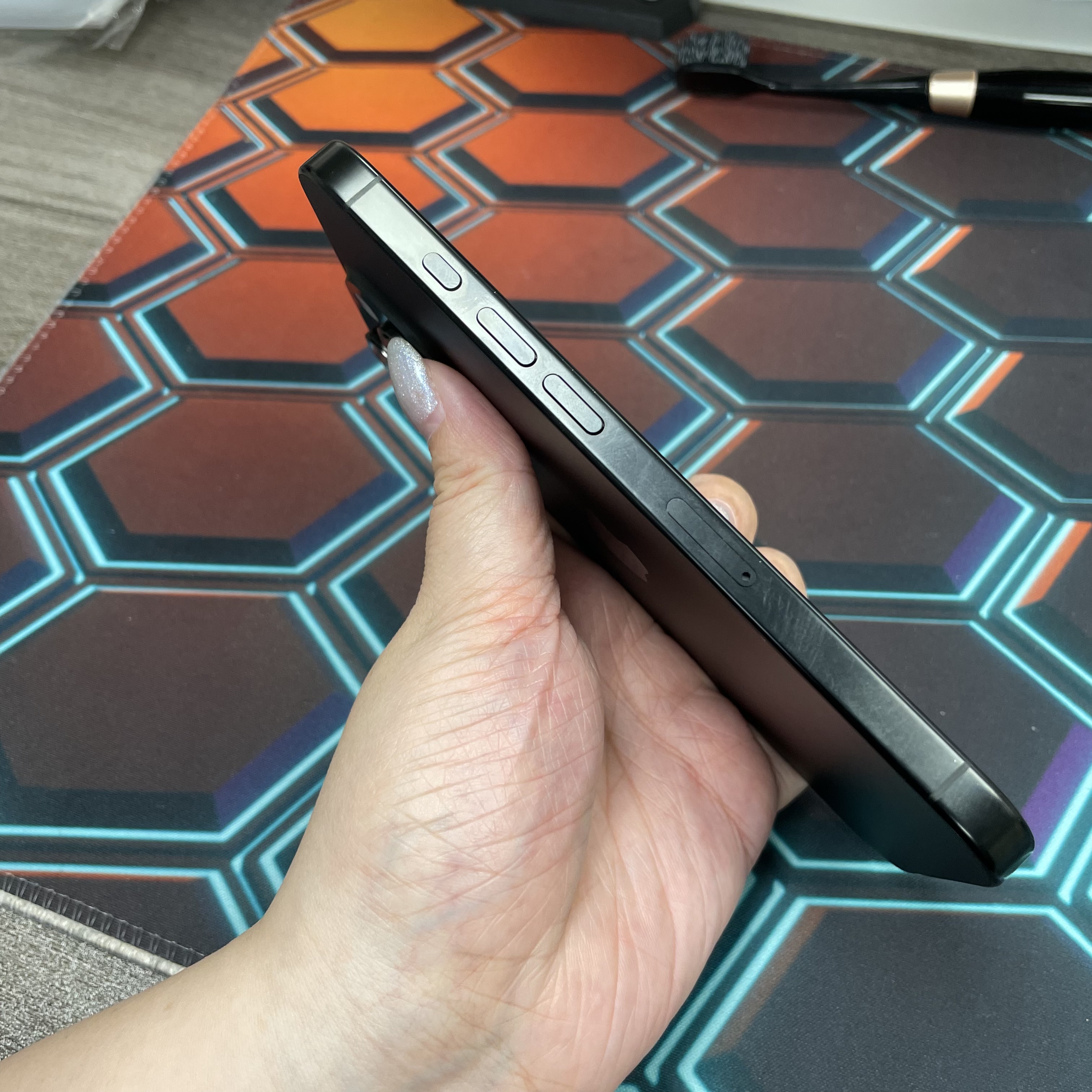 *6945 16 Pro 勁靚機 256GB 電89 黑色 black