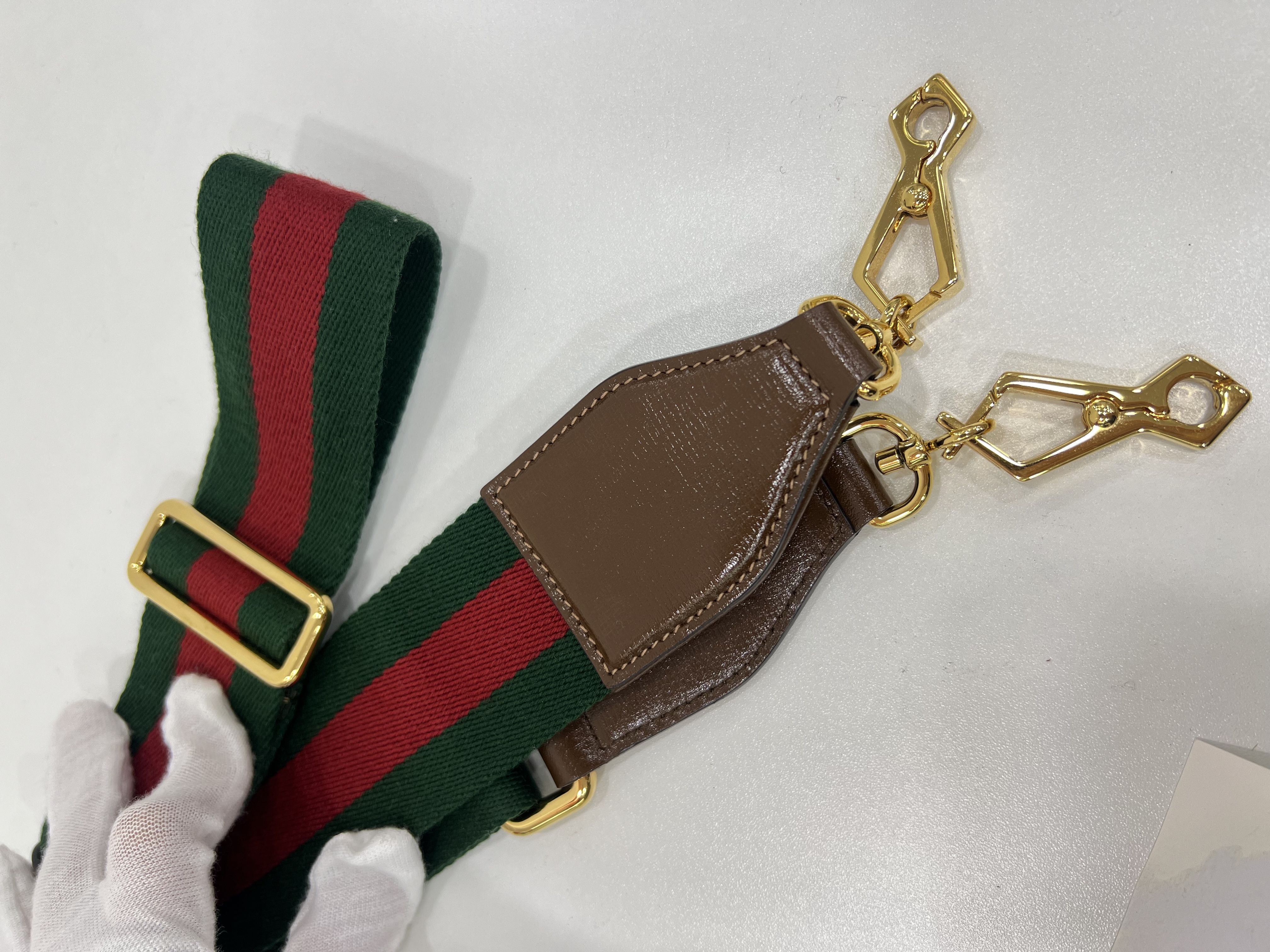 直播貨品 |  [1個-$100 2個-$300］E02