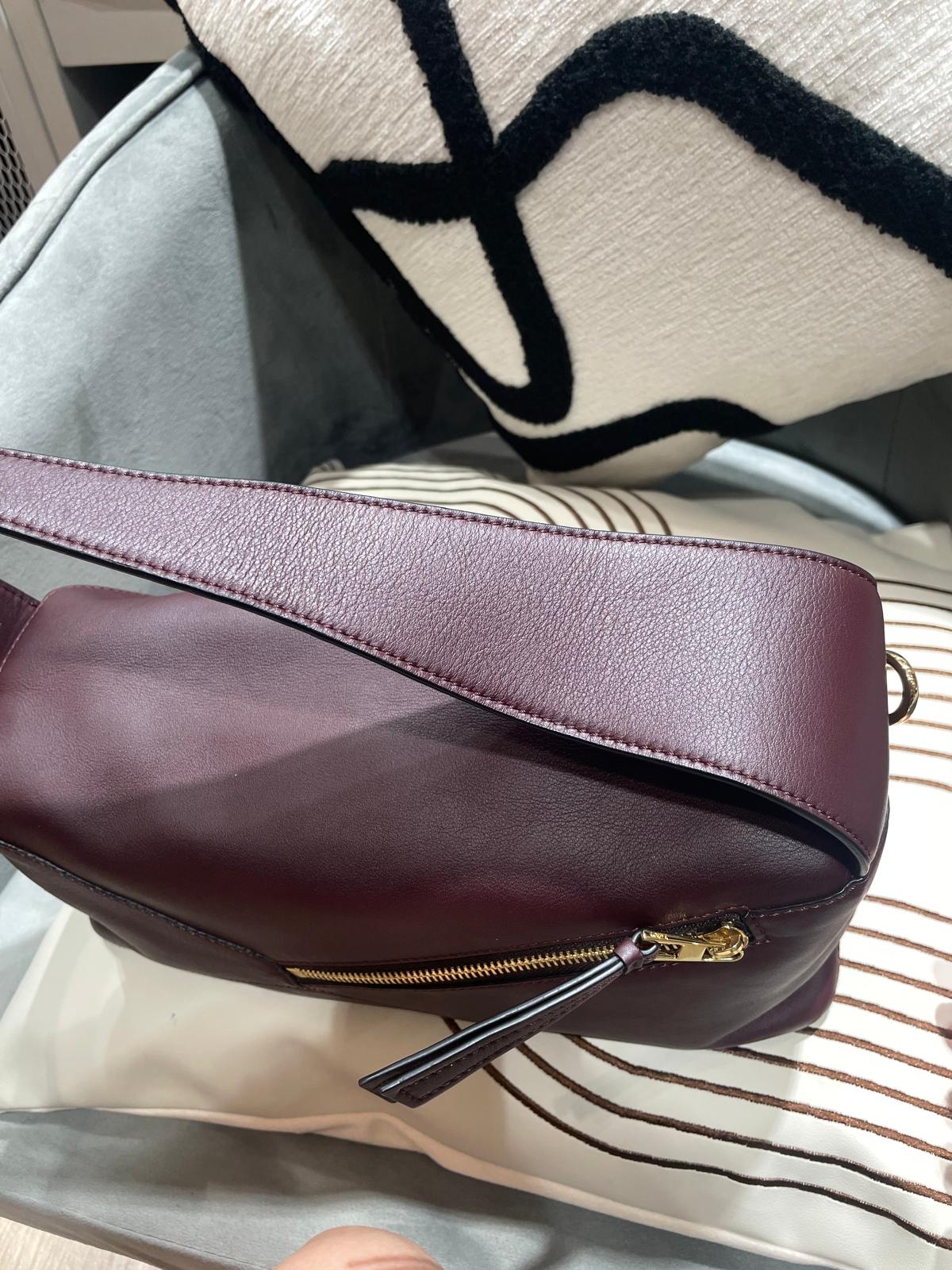 Loewe puzzle hobo calfskin  100%Authentic,95%new ✅dust bag 