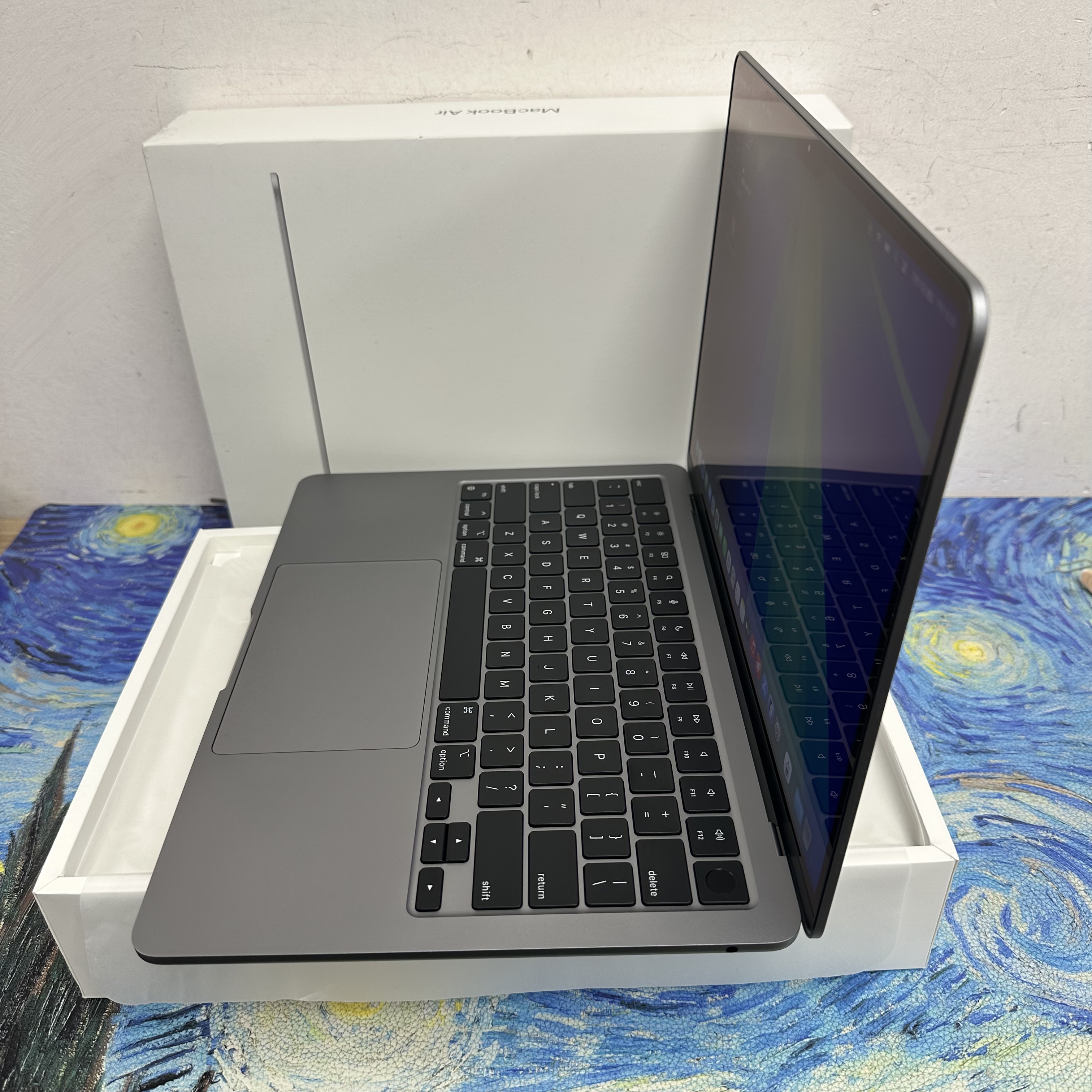 #6029 APPLE  MacBook Air M3 2023 M3 CPU/24GB Ram/1TB SSD/10核心GPU/Liquid Retina XDR Mon/13吋/太空灰/ Laptop / Notebook / Gaming / M3 Air / MacbookAir M3 /Movie / Netflix / YouTube