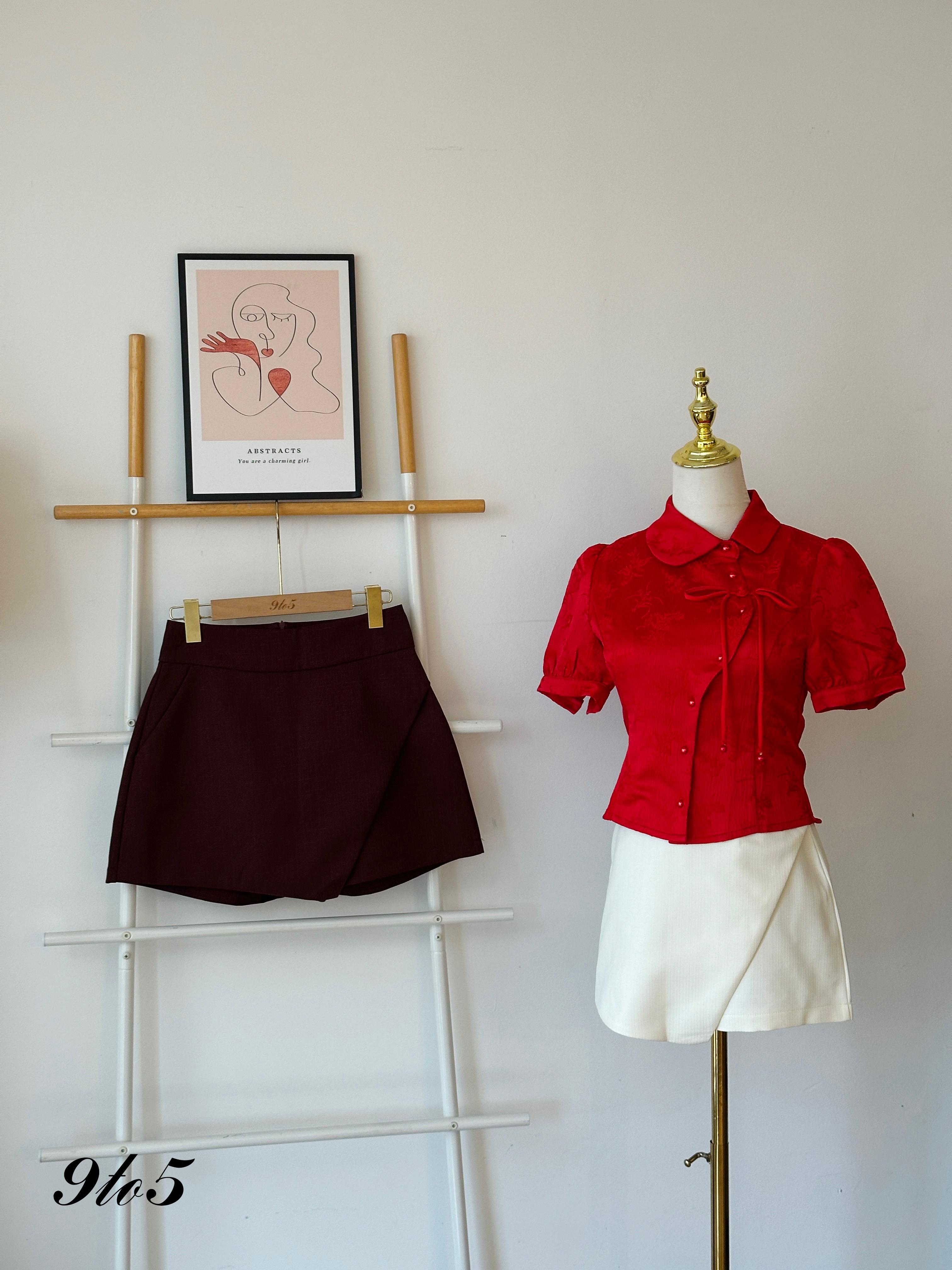 S1783 A Line Short Skort - Cream & Maroon