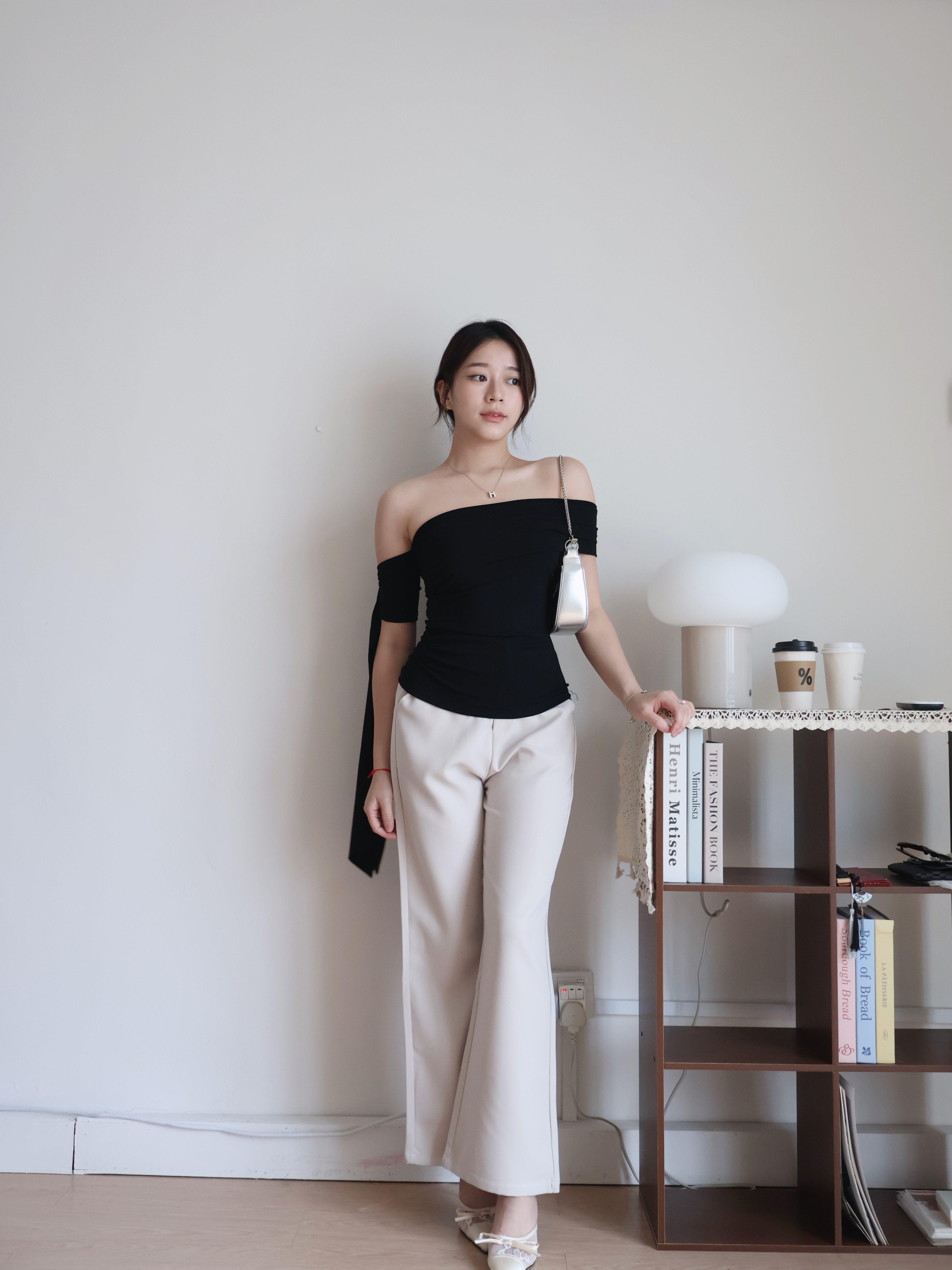 Arthur Off Shoulder Shirt | Black