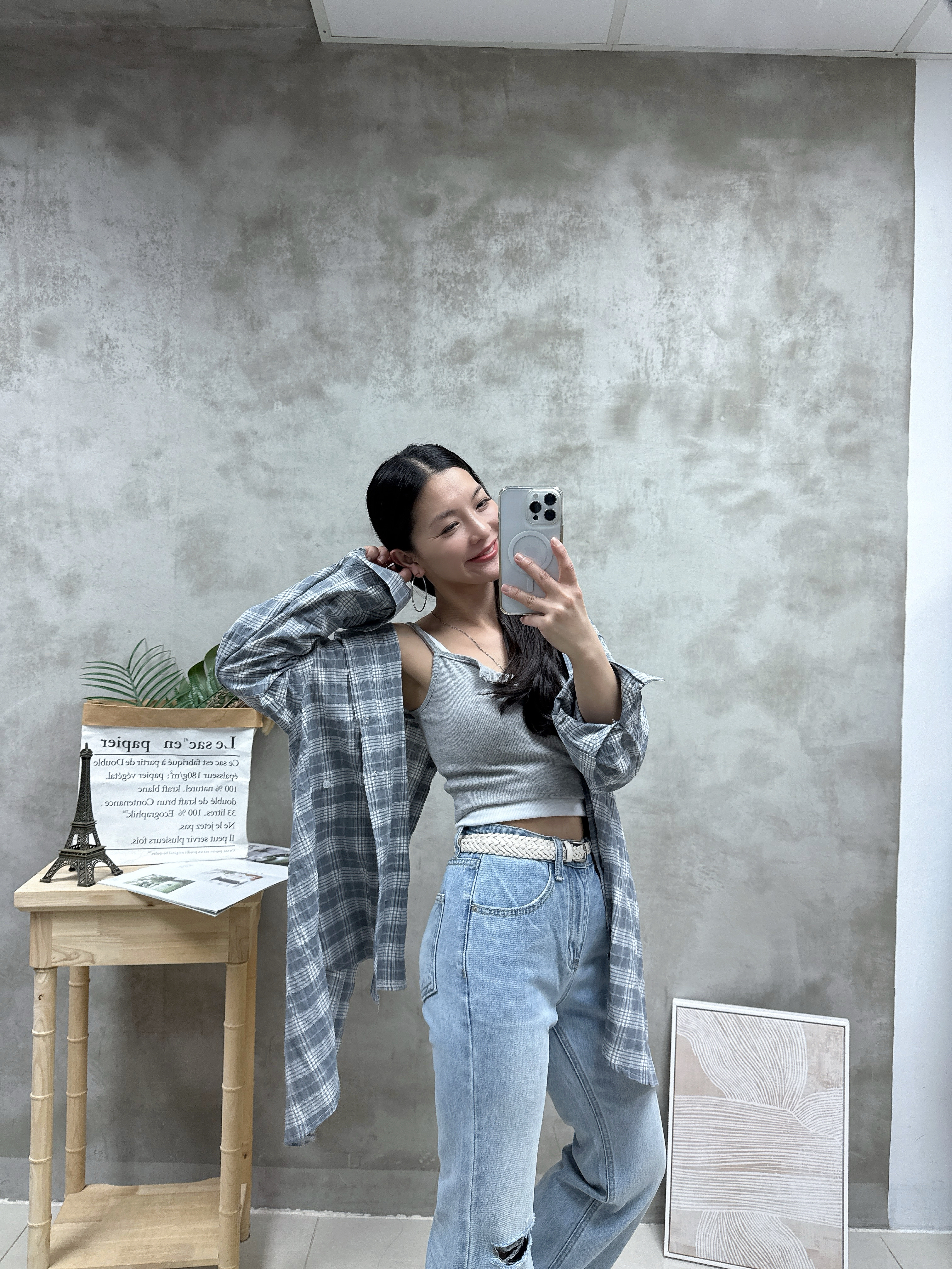 F19 後開叉格仔恤衫