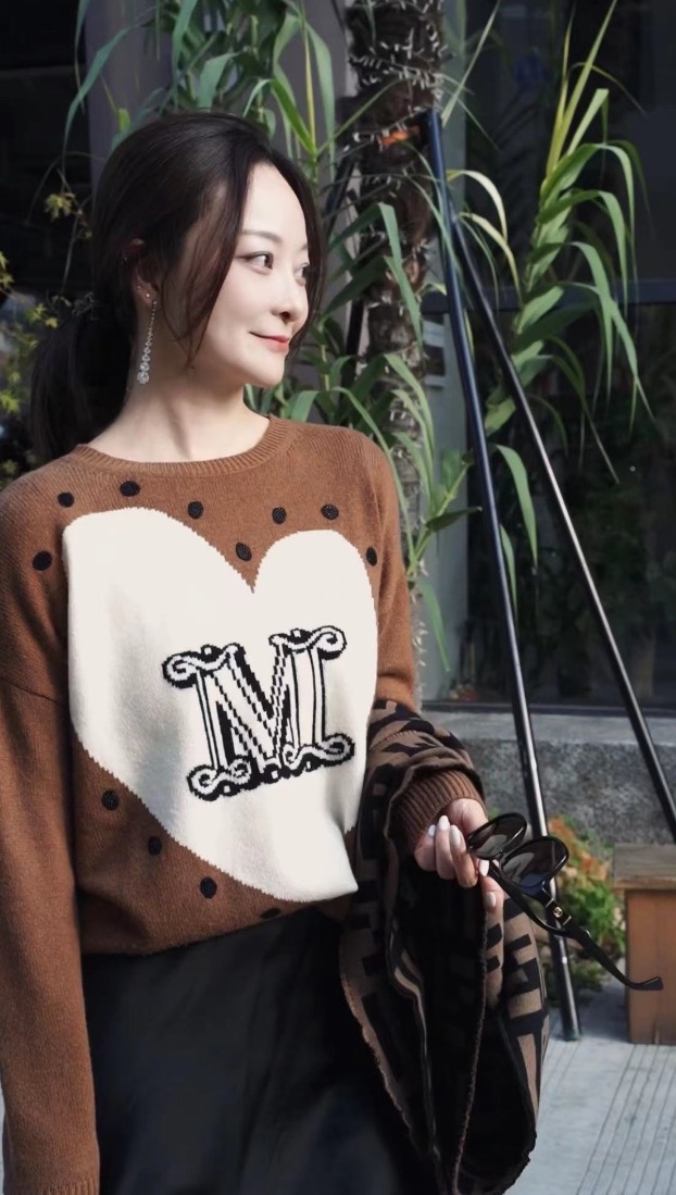 清貨價‼️Maxmara cashmere 寬鬆款毛衣 Size XS S