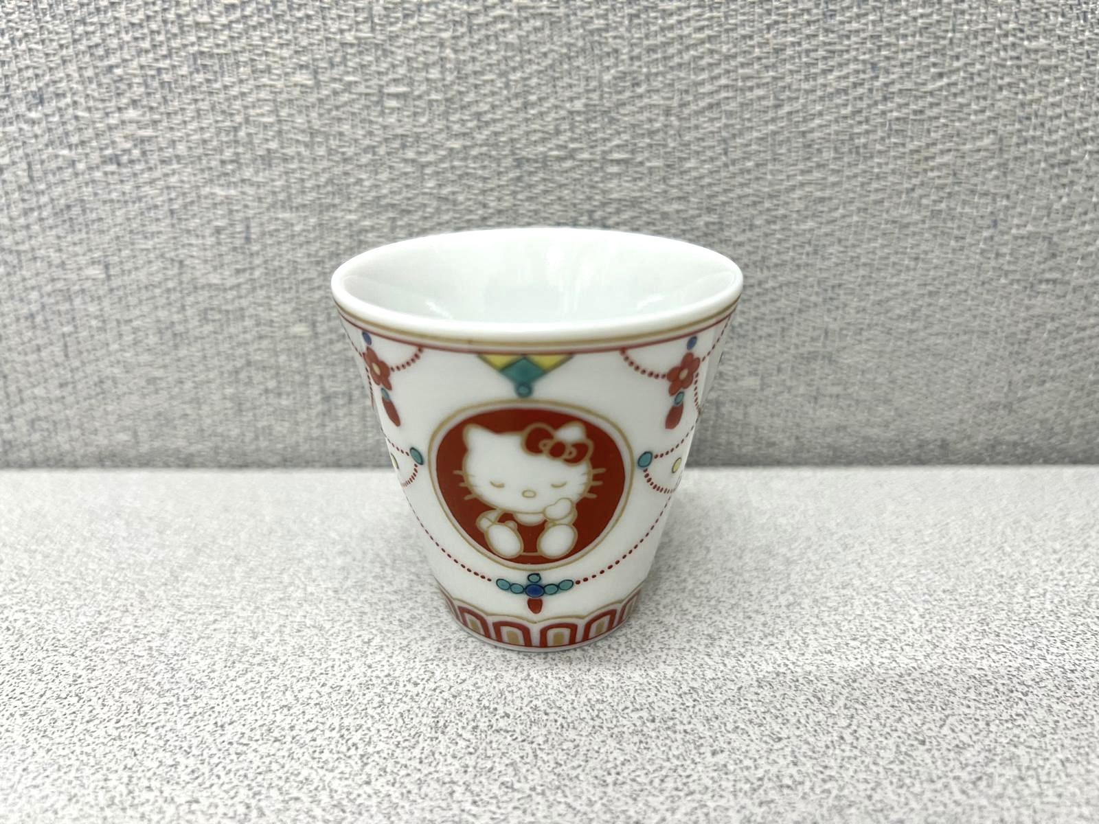 🎌日本直送🎌 Hello Kitty 日本製《九谷燒》清酒杯
