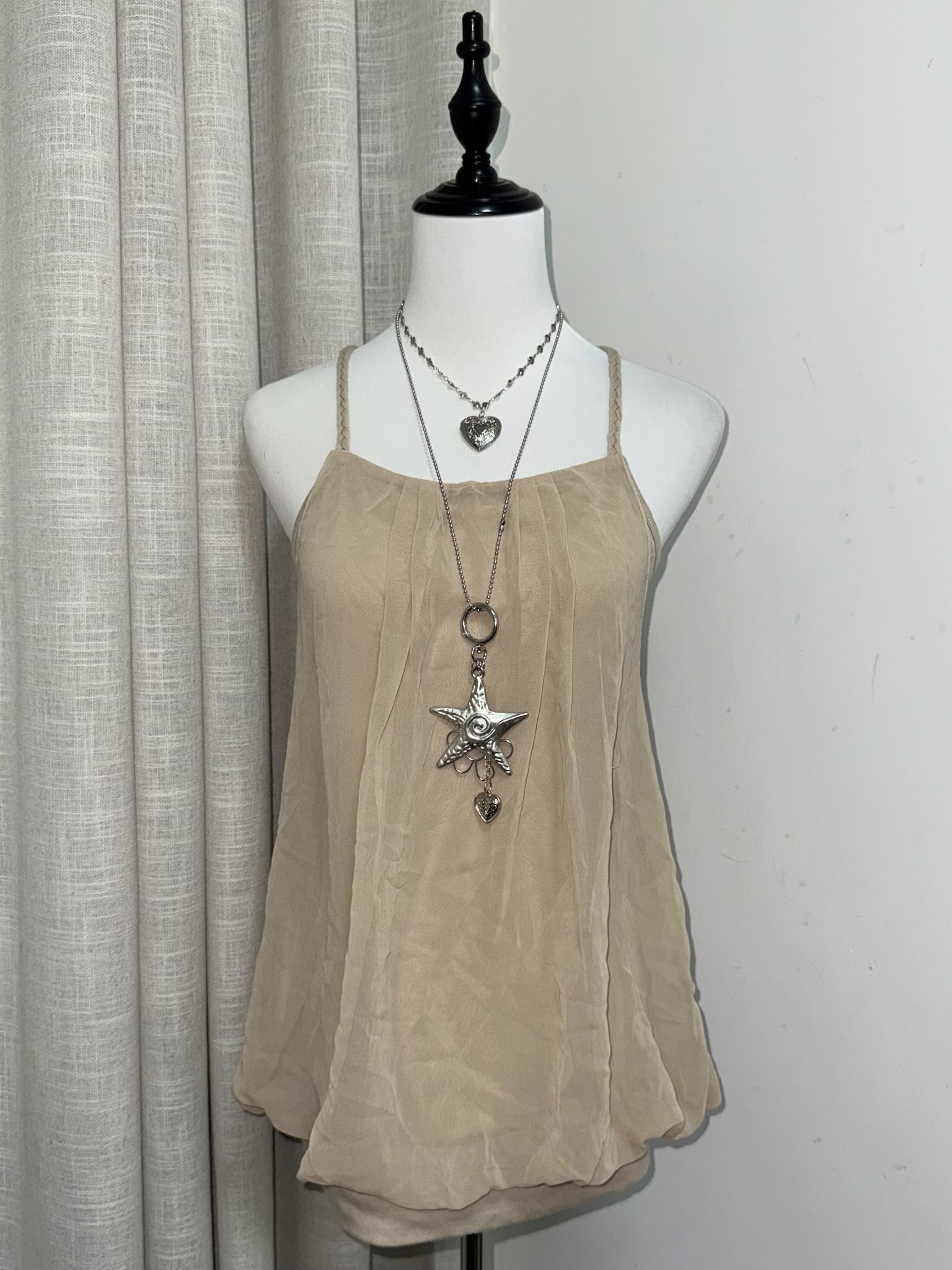 Baroque Lace Back Bubble Hem Top