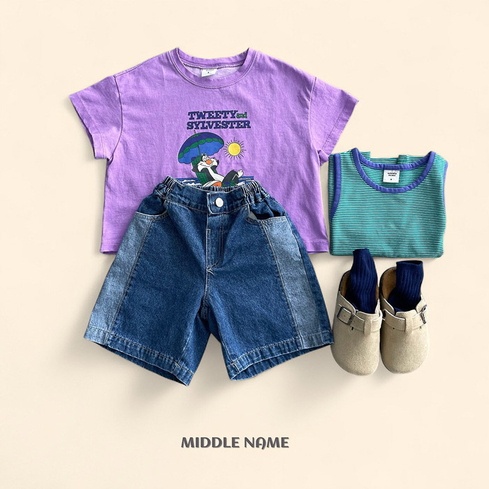 🇰🇷middle name tee