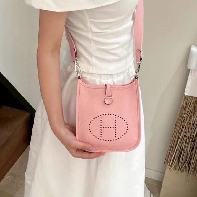 全新 Hermes Mini Evelyne 櫻花粉 Stamp K 100%Authentic, 100%new ✅Dust bag ✅box