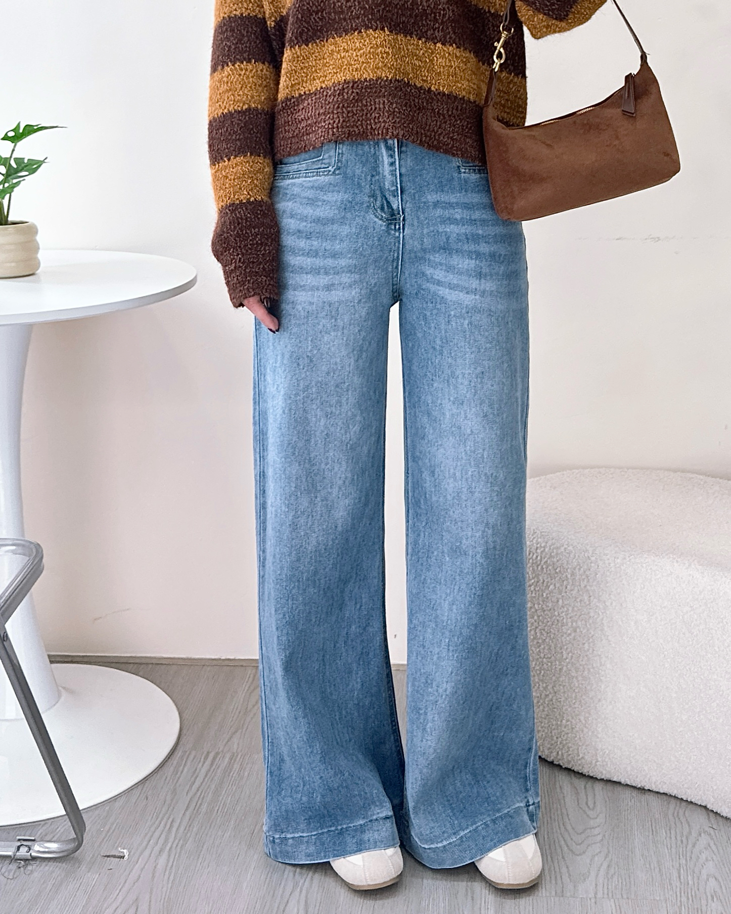 爆舒服柔軟闊鬆牛仔褲 