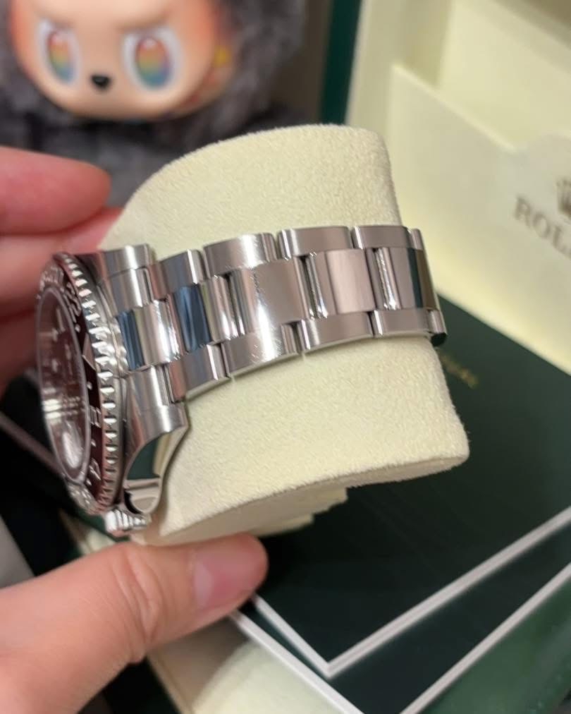Rolex GMT master II 116710  100%Authentic, 98%New ✅亂碼證✅綠牌✅白牌✅產品小冊子✅盒