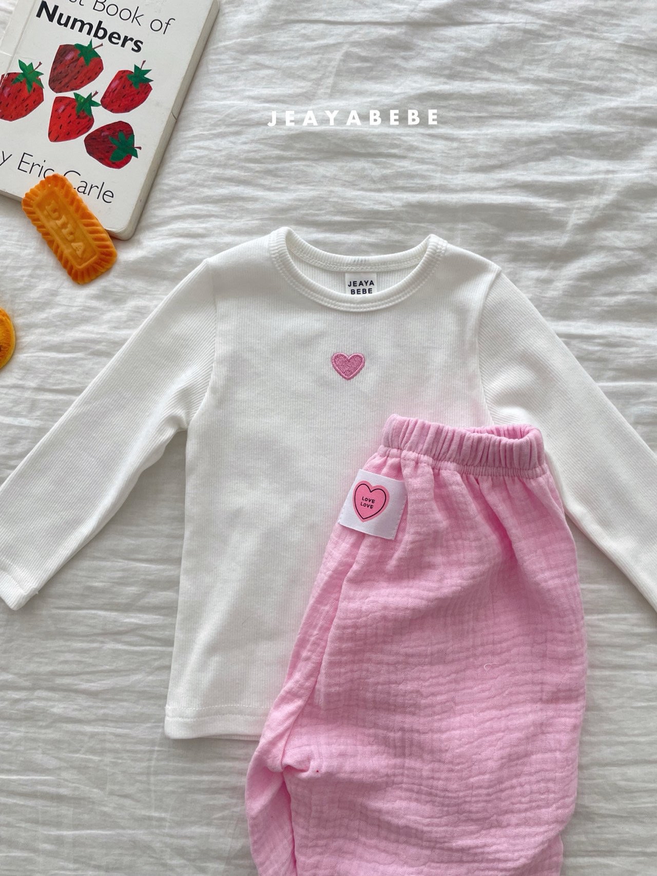 🇰🇷jeayabebe set (tee+pants)