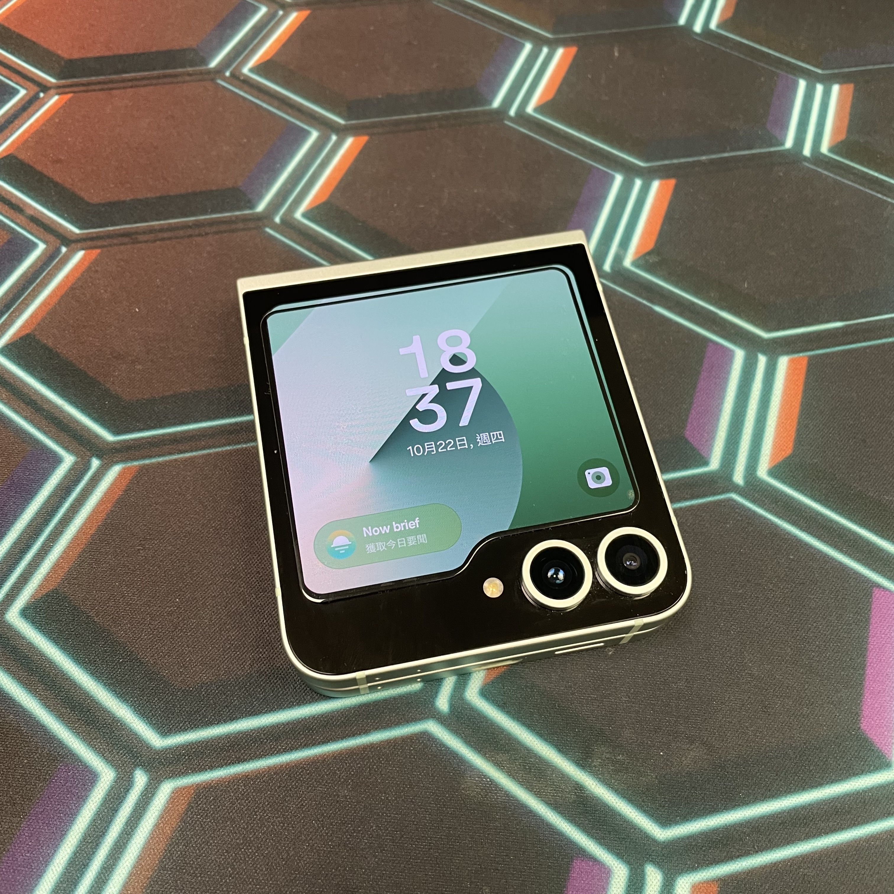 *8327 Galaxy Z Flip 6 勁靚機 12+256GB 綠色 green