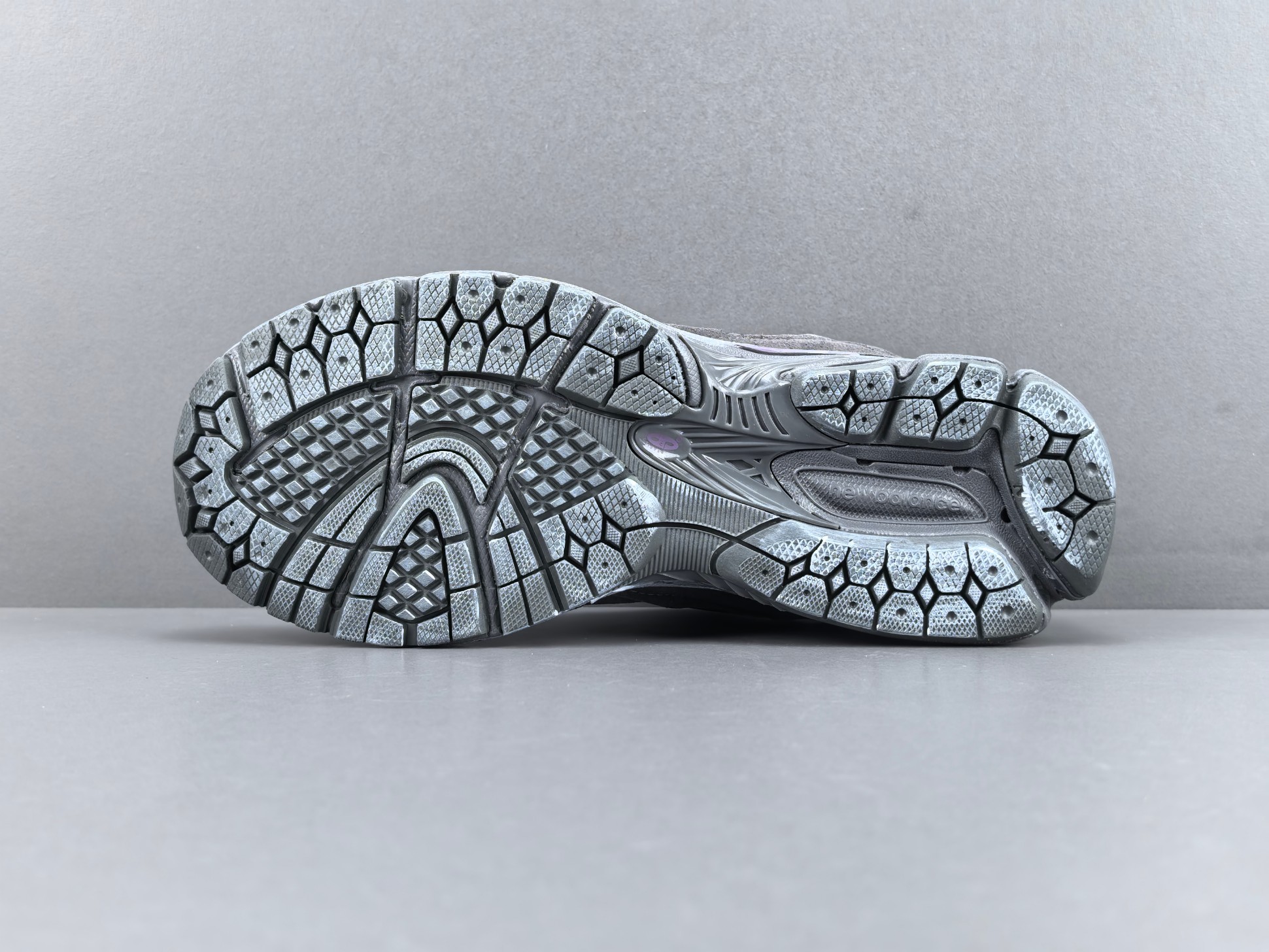 New Balance 2002R ML2002RDB