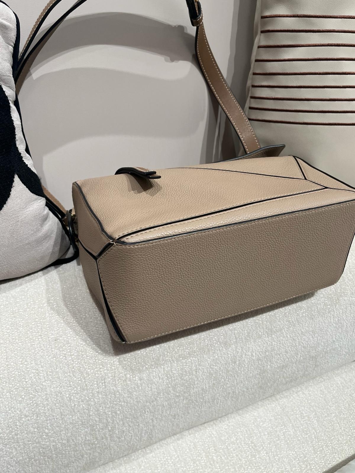 Loewe Puzzle Small Sand 100%Authentic, 98%New ✅Dust bag